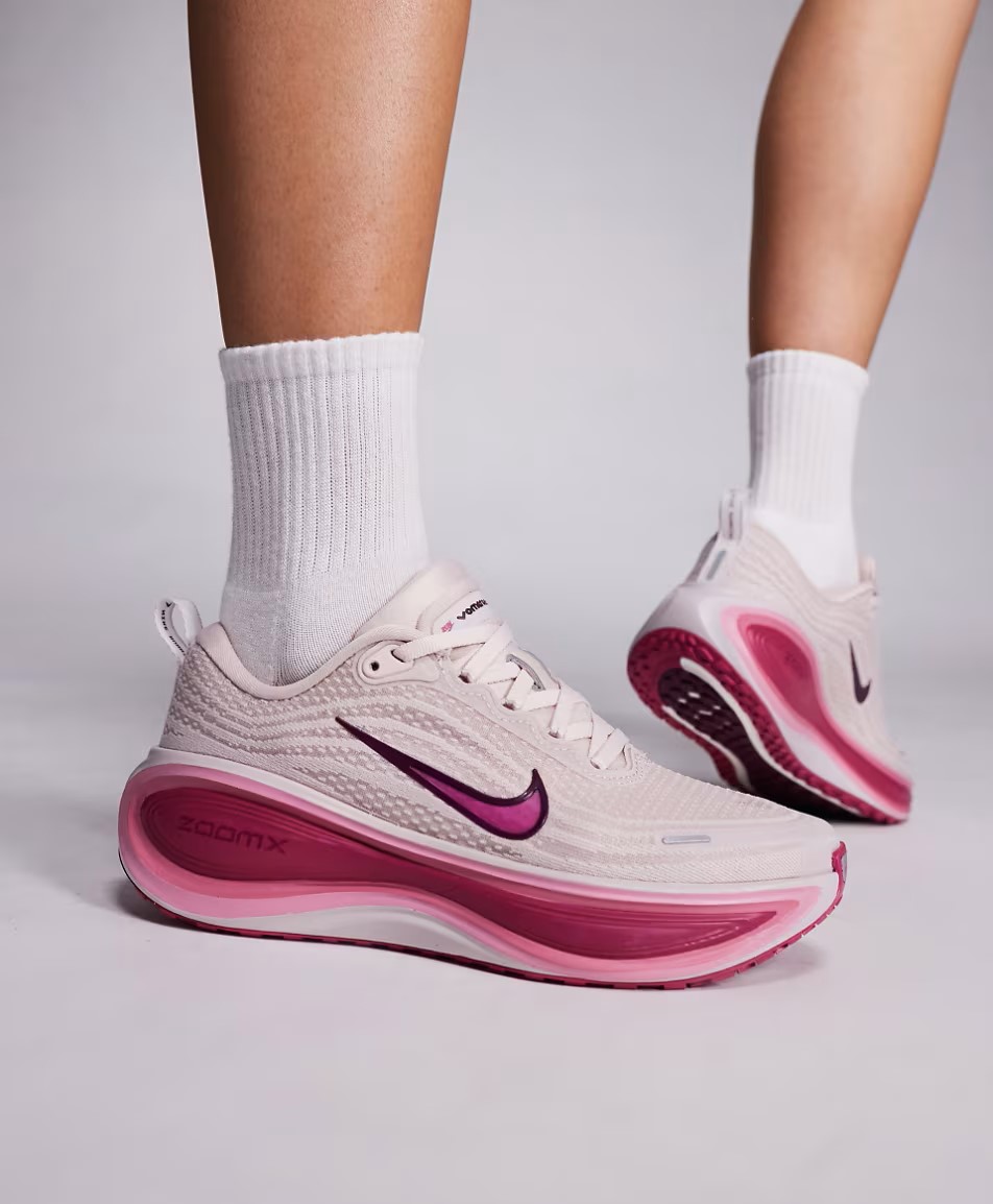 Giày Nike nữ Vomero Plus Womens Road Running Shoes Silt Red Sweet Beet HV8154-602 4