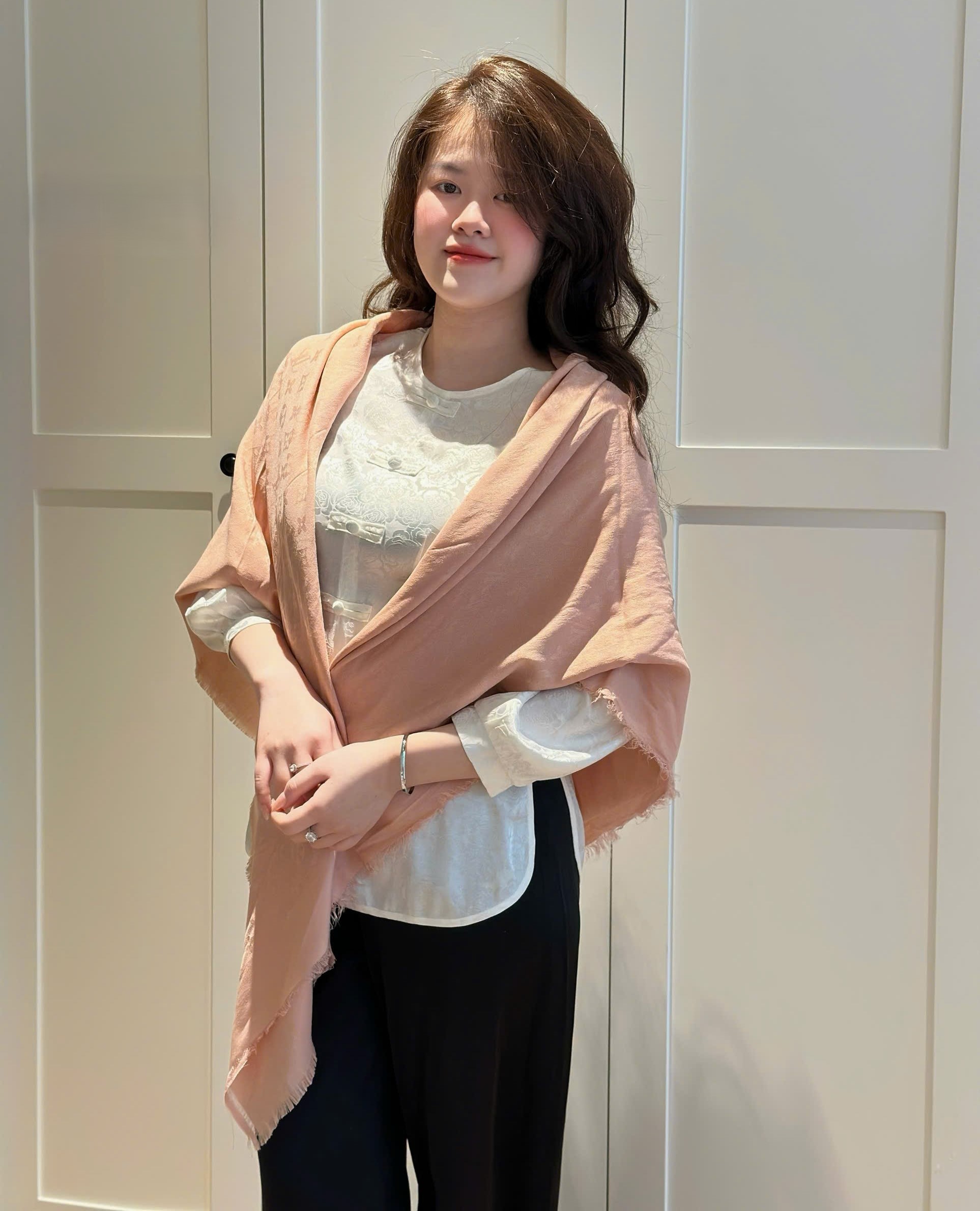 Khăn Quàng Cổ LV Louis Vuitton Essential Scarf Các Loại 4