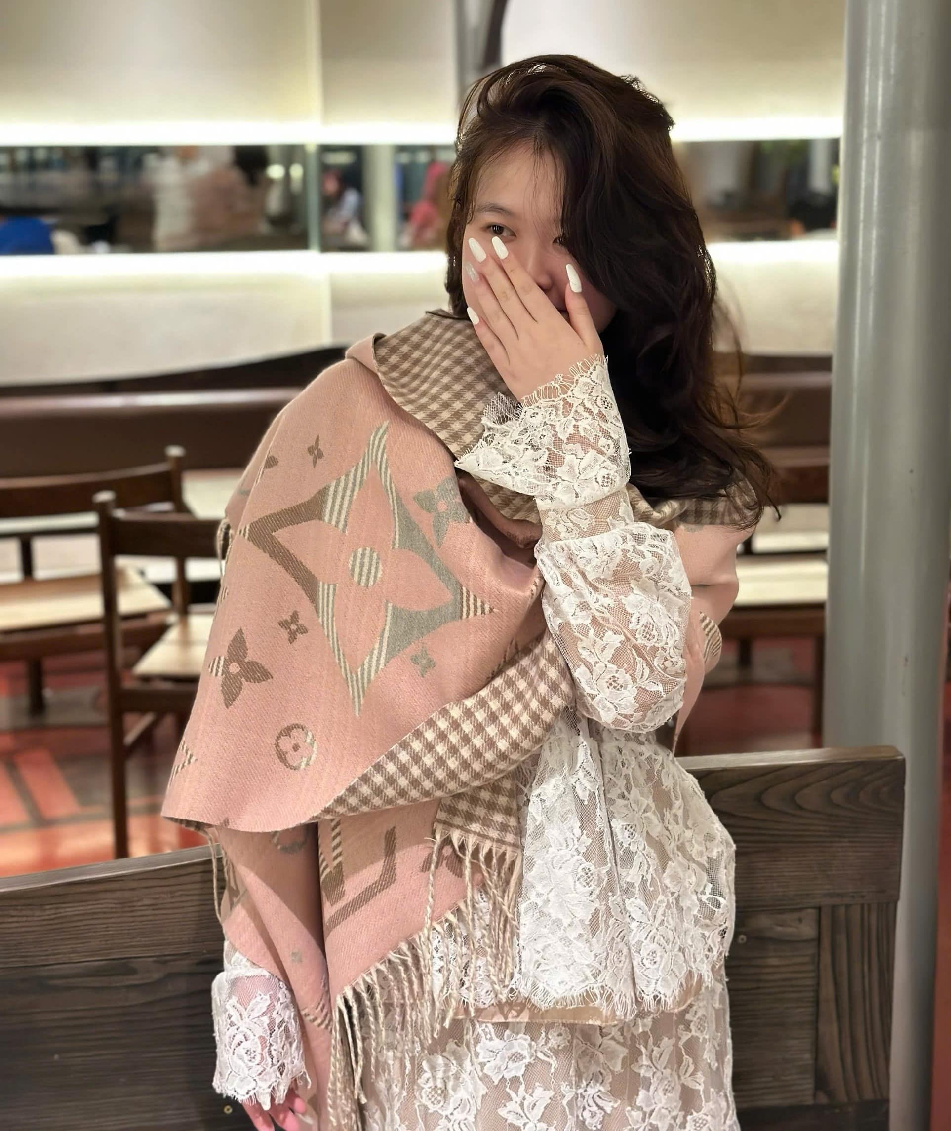 Khăn Quàng Cổ LV Louis Vuitton Essential Scarf Các Loại 11