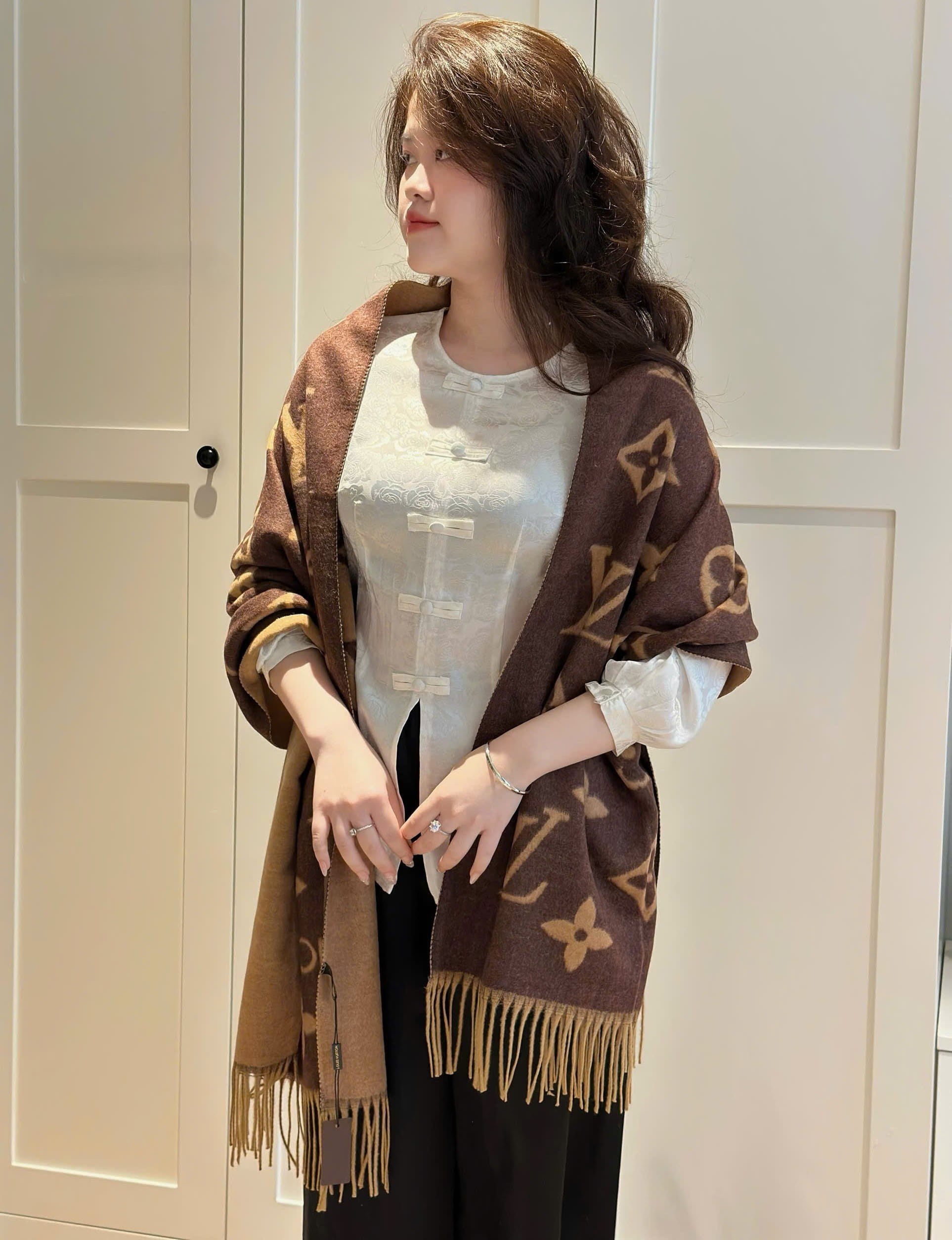 Khăn Quàng Cổ LV Louis Vuitton Essential Scarf Các Loại 12