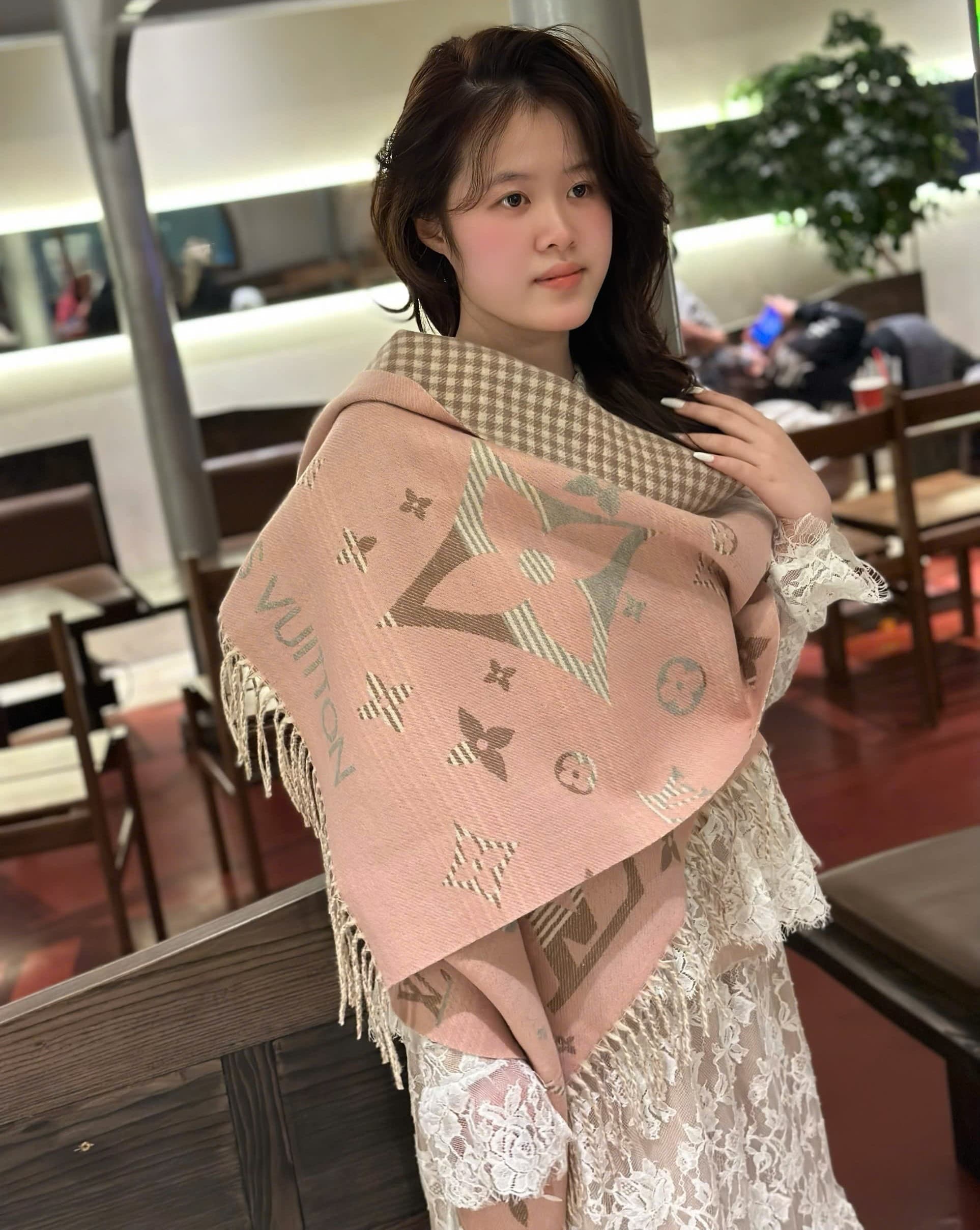 Khăn Quàng Cổ LV Louis Vuitton Essential Scarf Các Loại 13