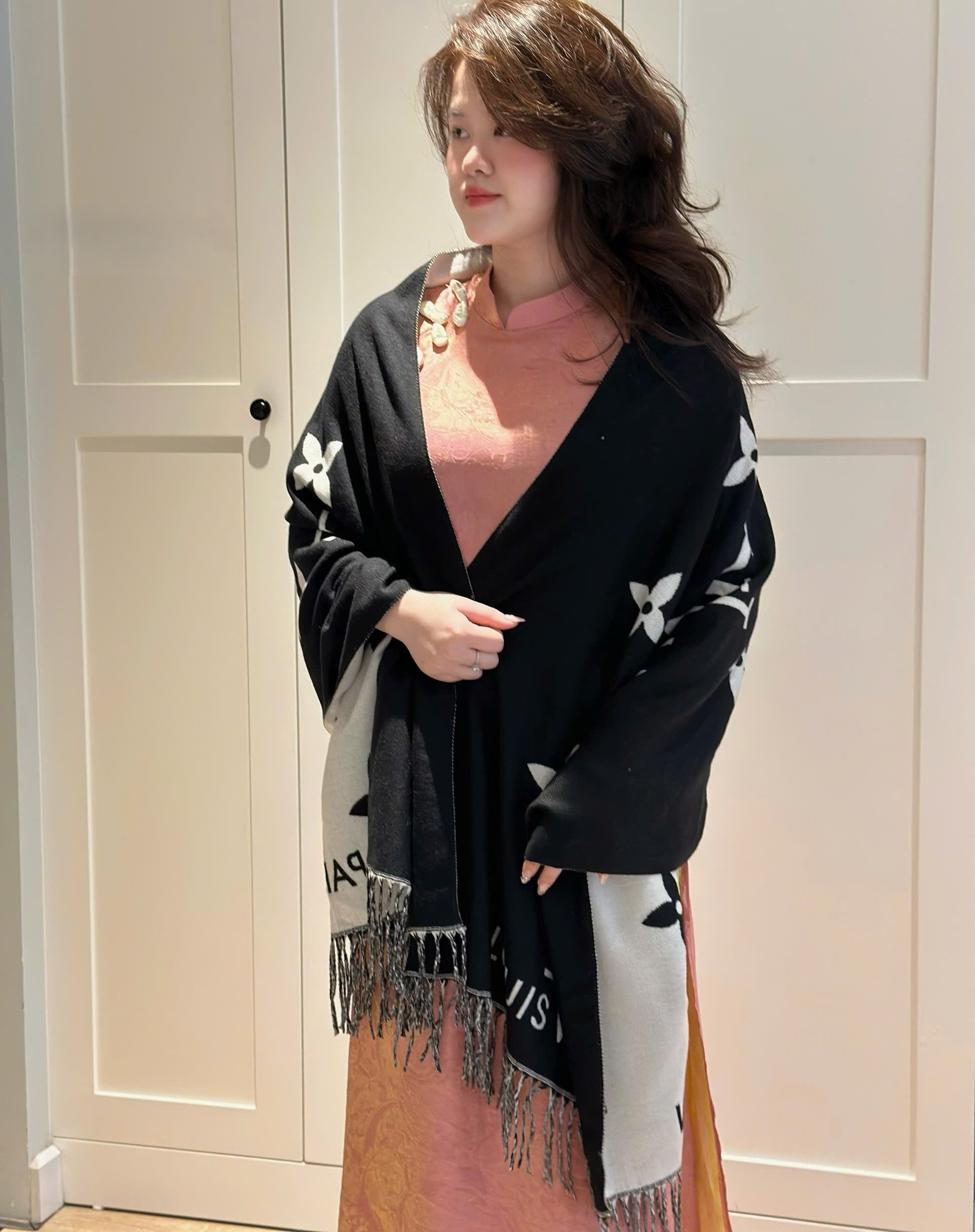 Khăn Quàng Cổ LV Louis Vuitton Essential Scarf Các Loại 15