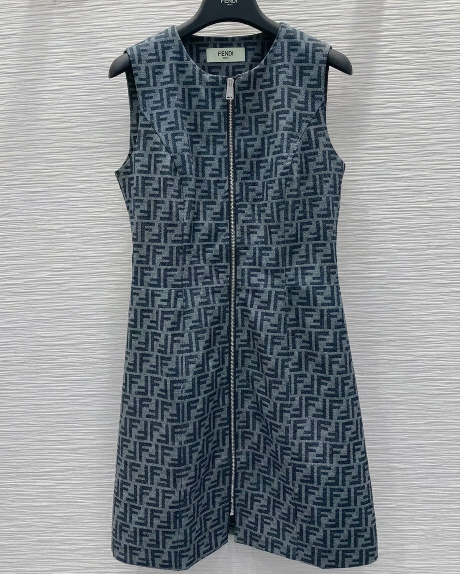 Áo đầm sát nách Fendi dây kéo giữa 1