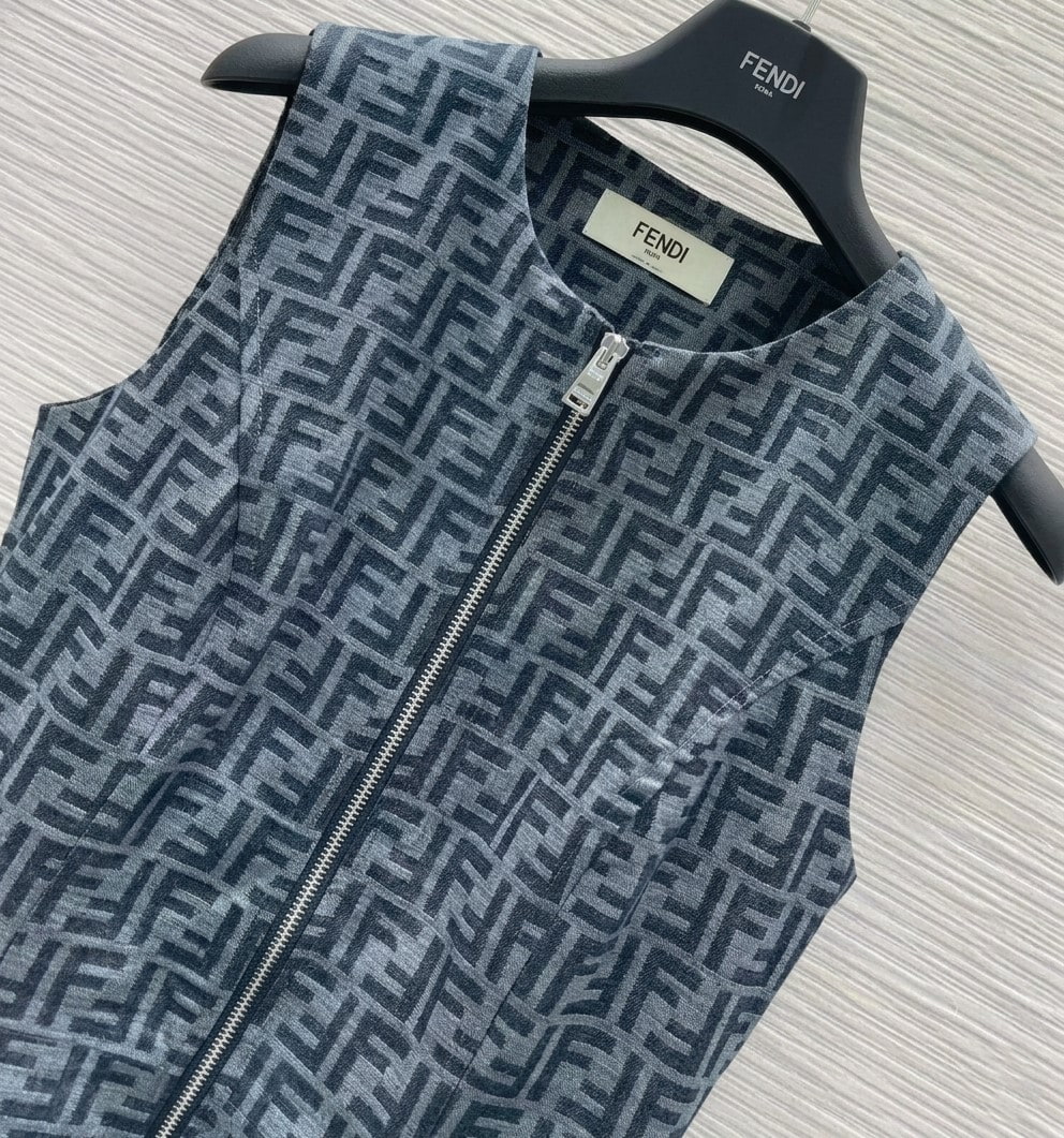 Áo đầm sát nách Fendi dây kéo giữa 6