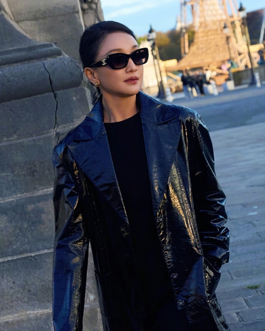Kính Mát Nữ Chanel Rectangle Black Acetate Sunglasses 5493 2
