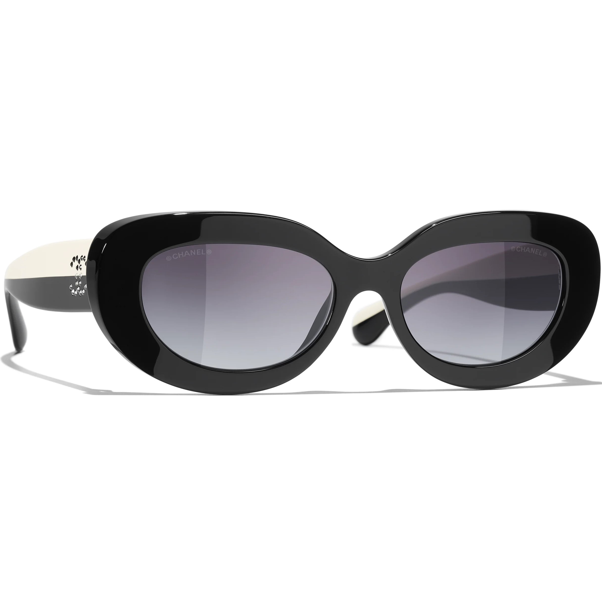 Mắt kính Chanel Oval sunglasses Black Acetate Frame Gray Lenses 5562B 4