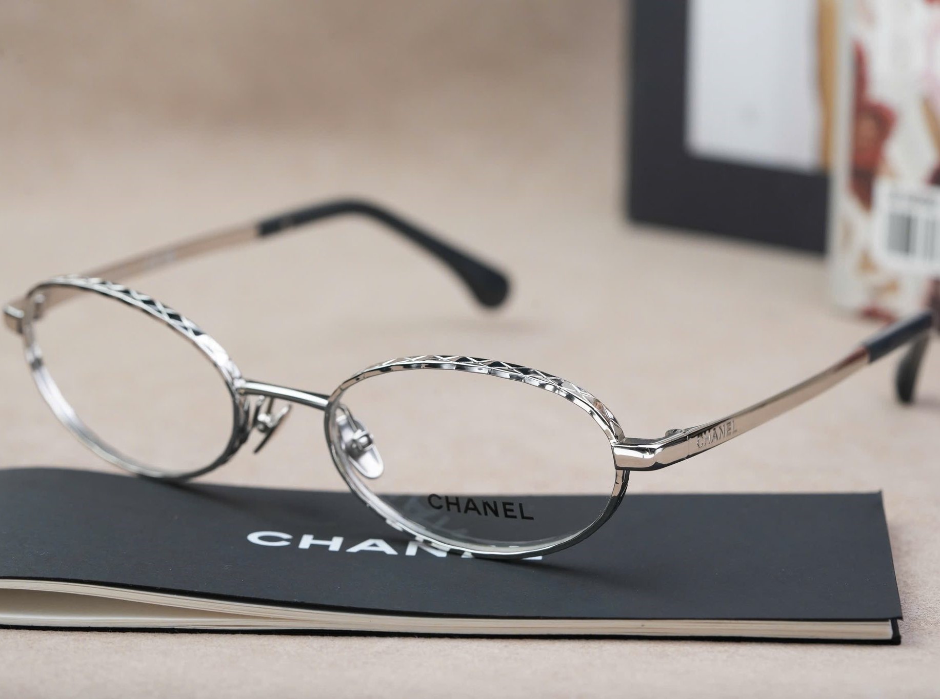 Mắt Kính Chanel Oval Silver Frame Eyeglasses 11