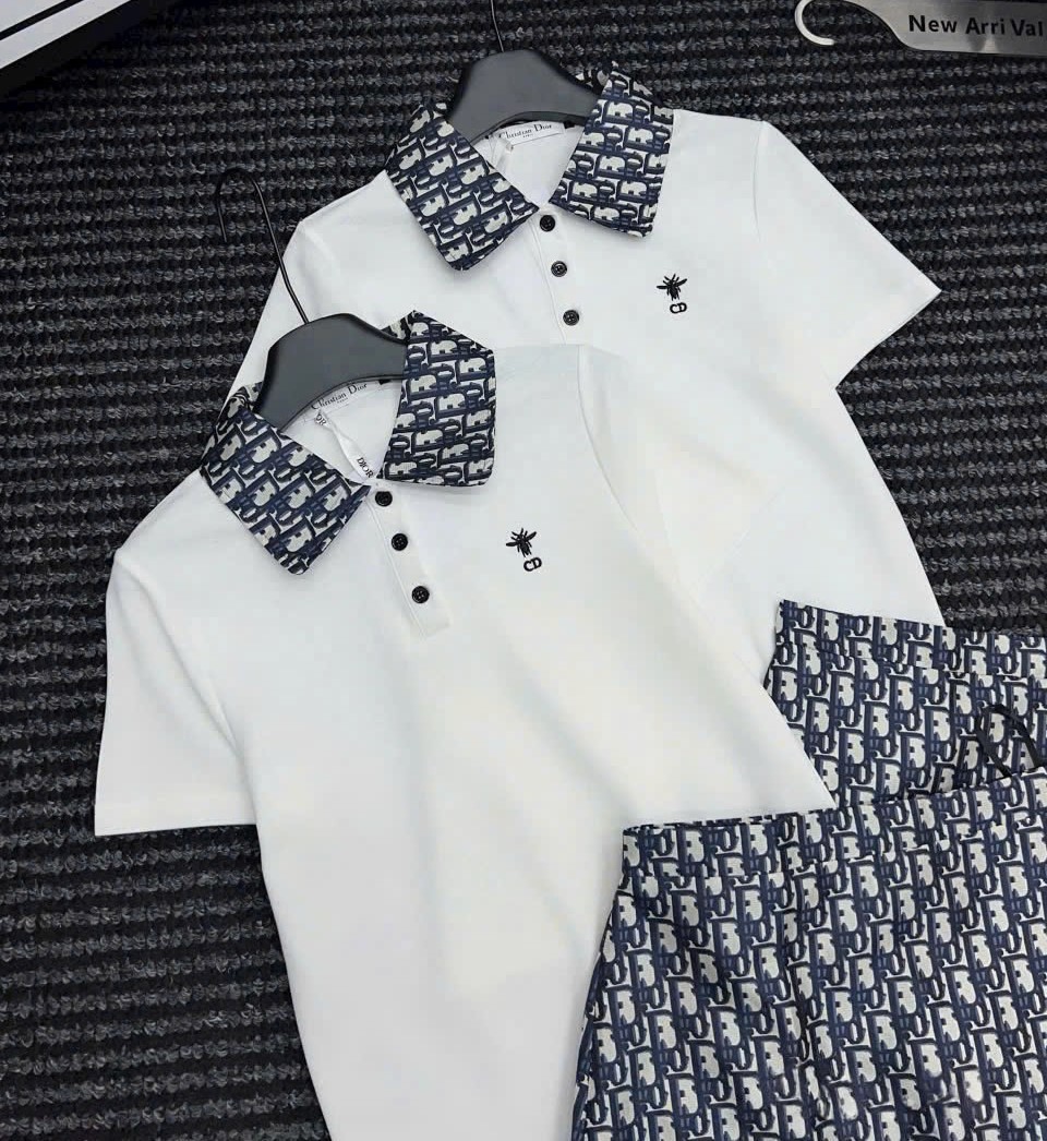 Set áo thun cổ polo váy vải ngắn Dior 5