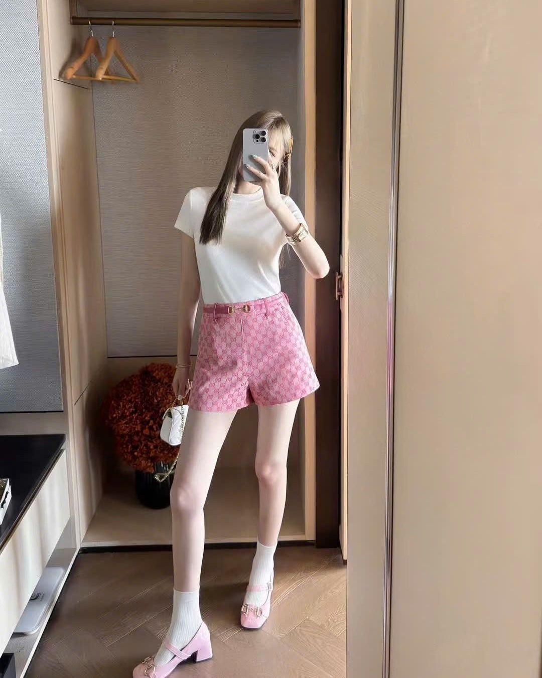 Quần short nữ lưng cao Gucci màu hồng 9