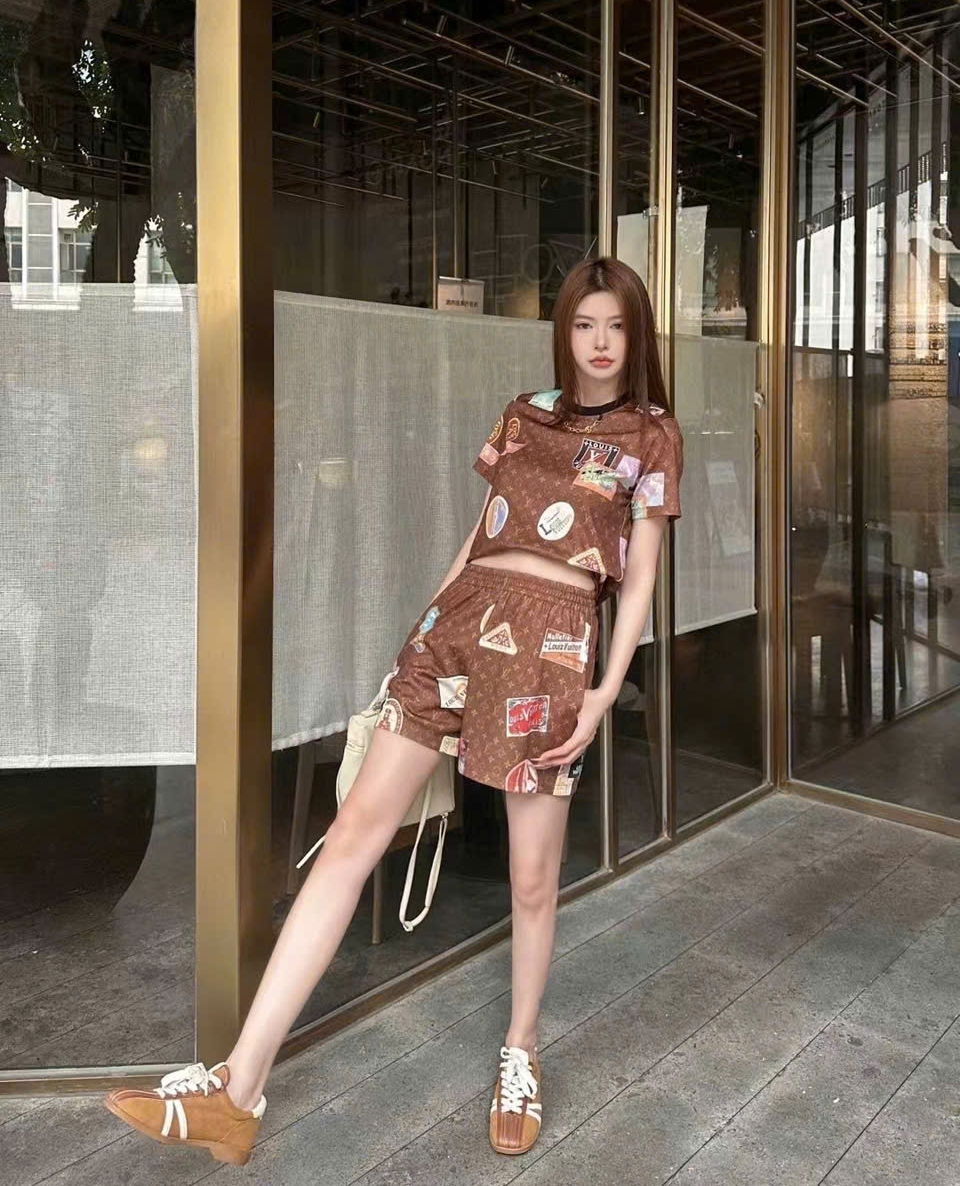 Set bộ nâu áo thun quần ngắn nữ LV 7