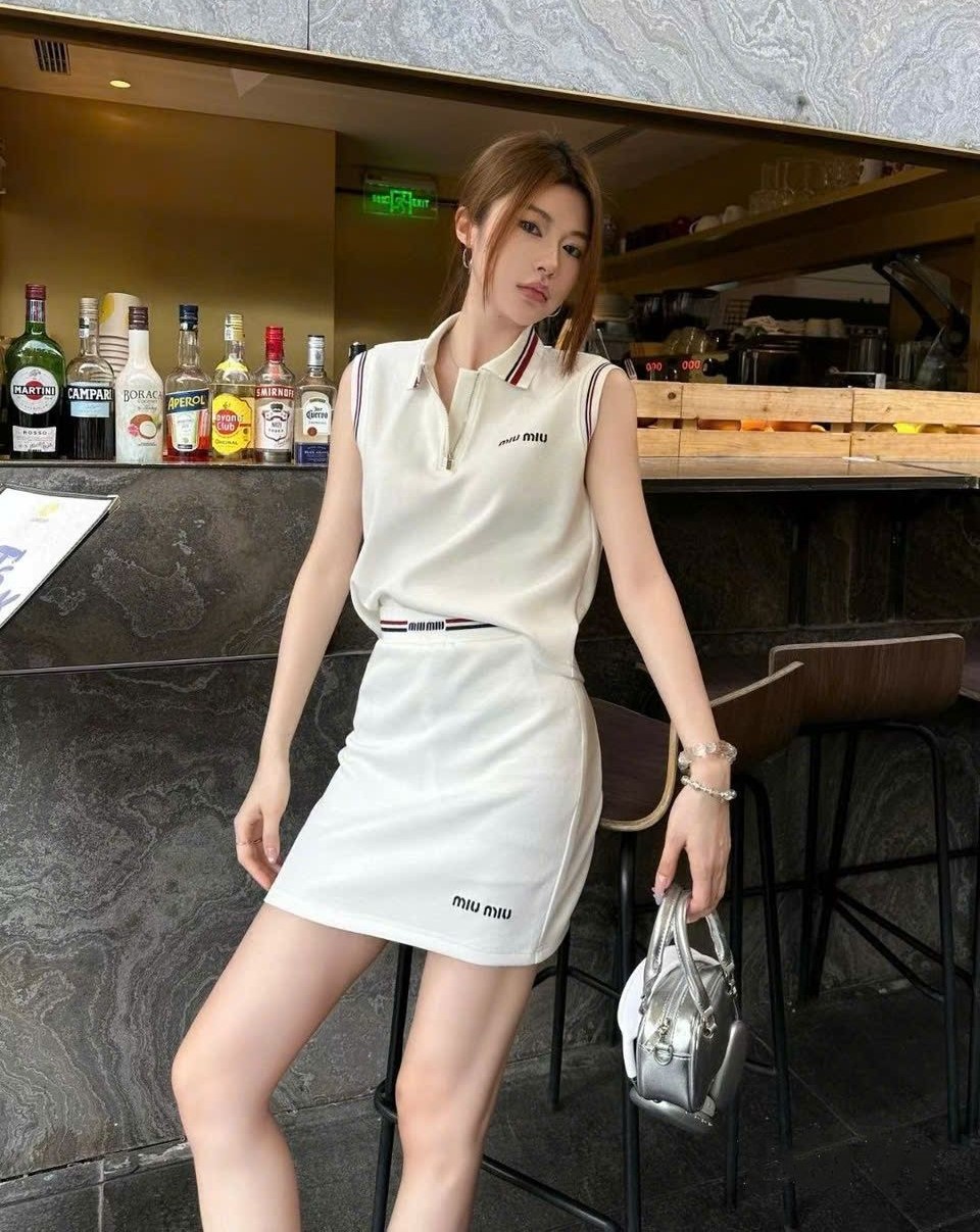 Set bộ nữ áo sát nách váy ôm ngắn Miu Miu 5