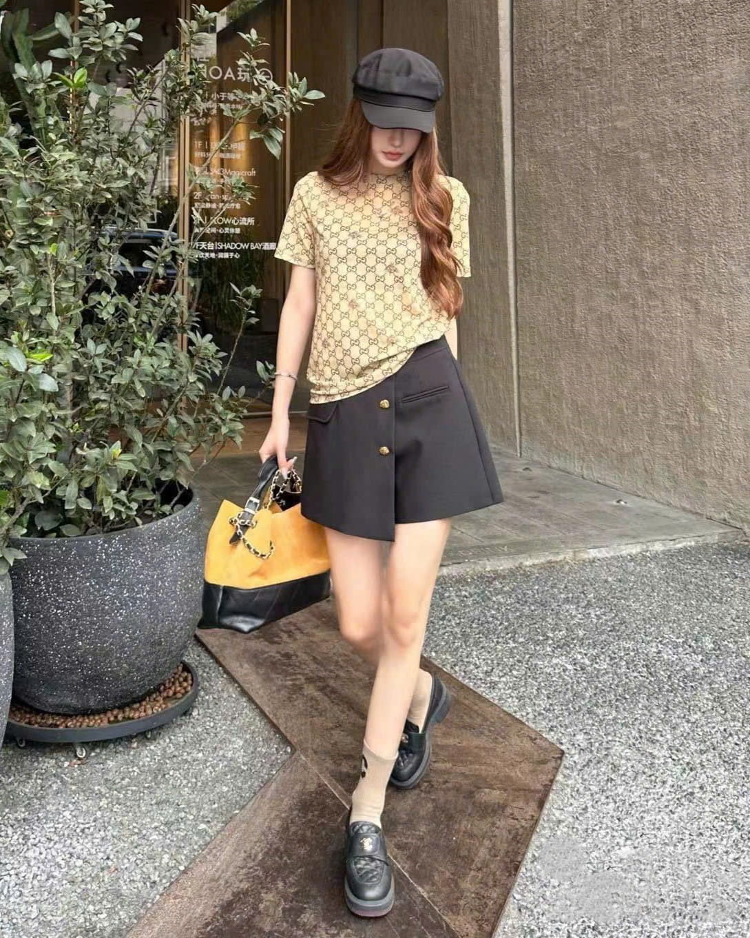 Set áo thun tay ngắn cổ tròn kèm quần short nữ Gucci 2