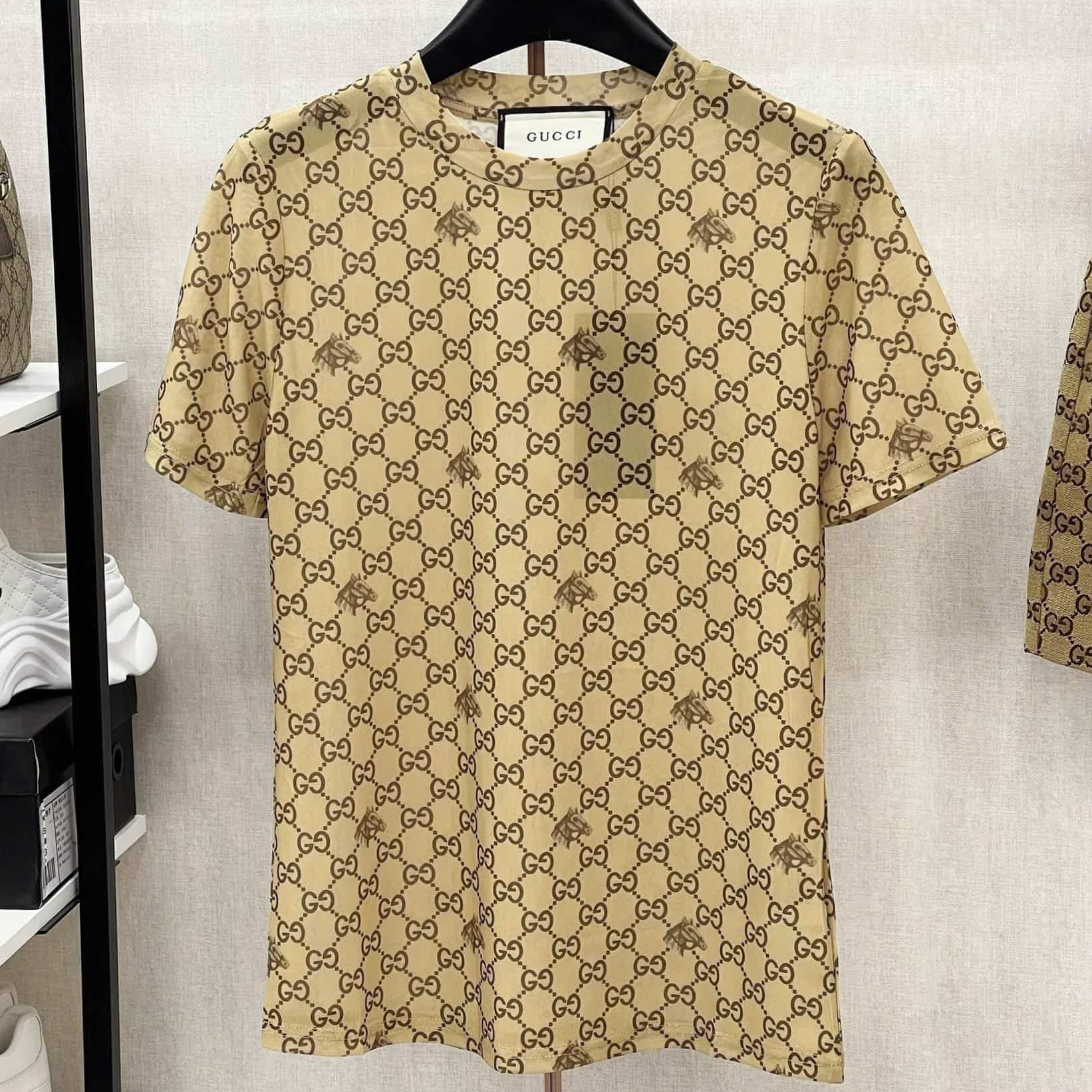 Set áo thun tay ngắn cổ tròn kèm quần short nữ Gucci 9