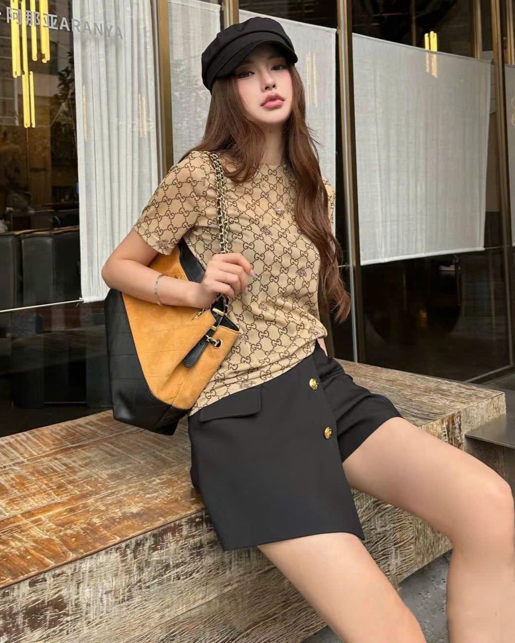 Set áo thun tay ngắn cổ tròn kèm quần short nữ Gucci 8
