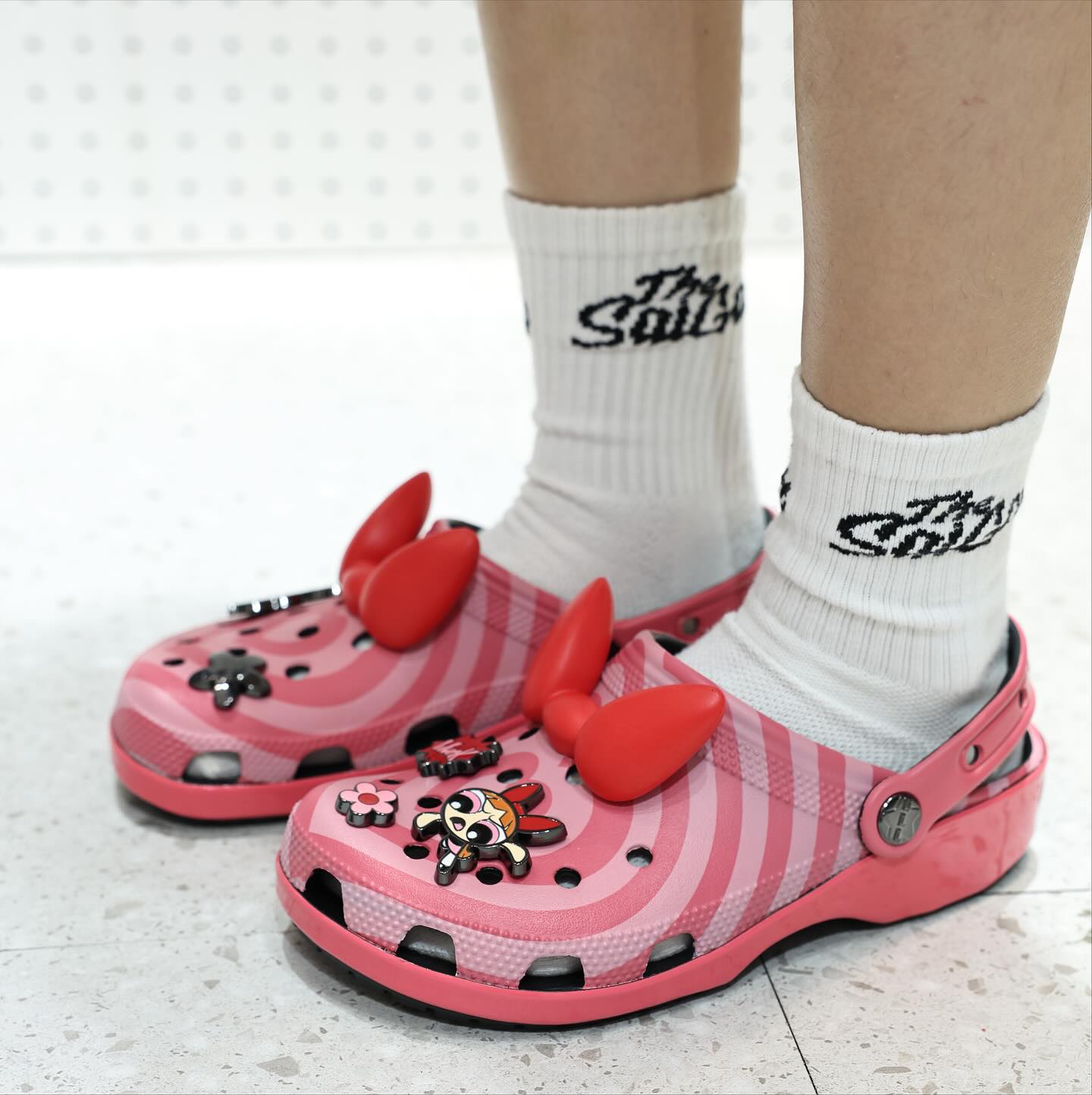 Dép Crocs Powerpuff Girls Blossom Classic Clogs Pink 211512-90H 3