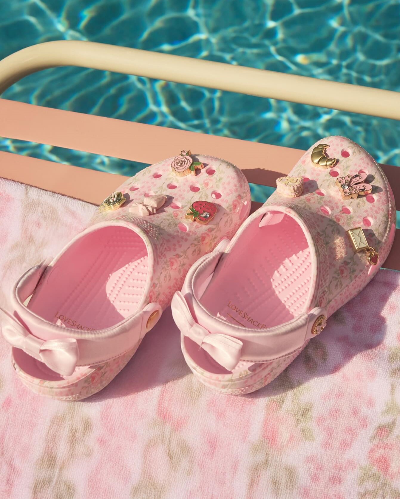 Giày Crocs LoveShackFancy Classic Clog Pink Milk 12