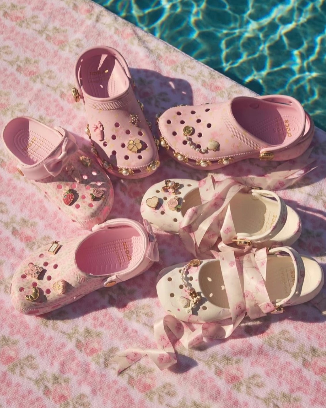 Giày Crocs LoveShackFancy Classic Clog Pink Milk 14