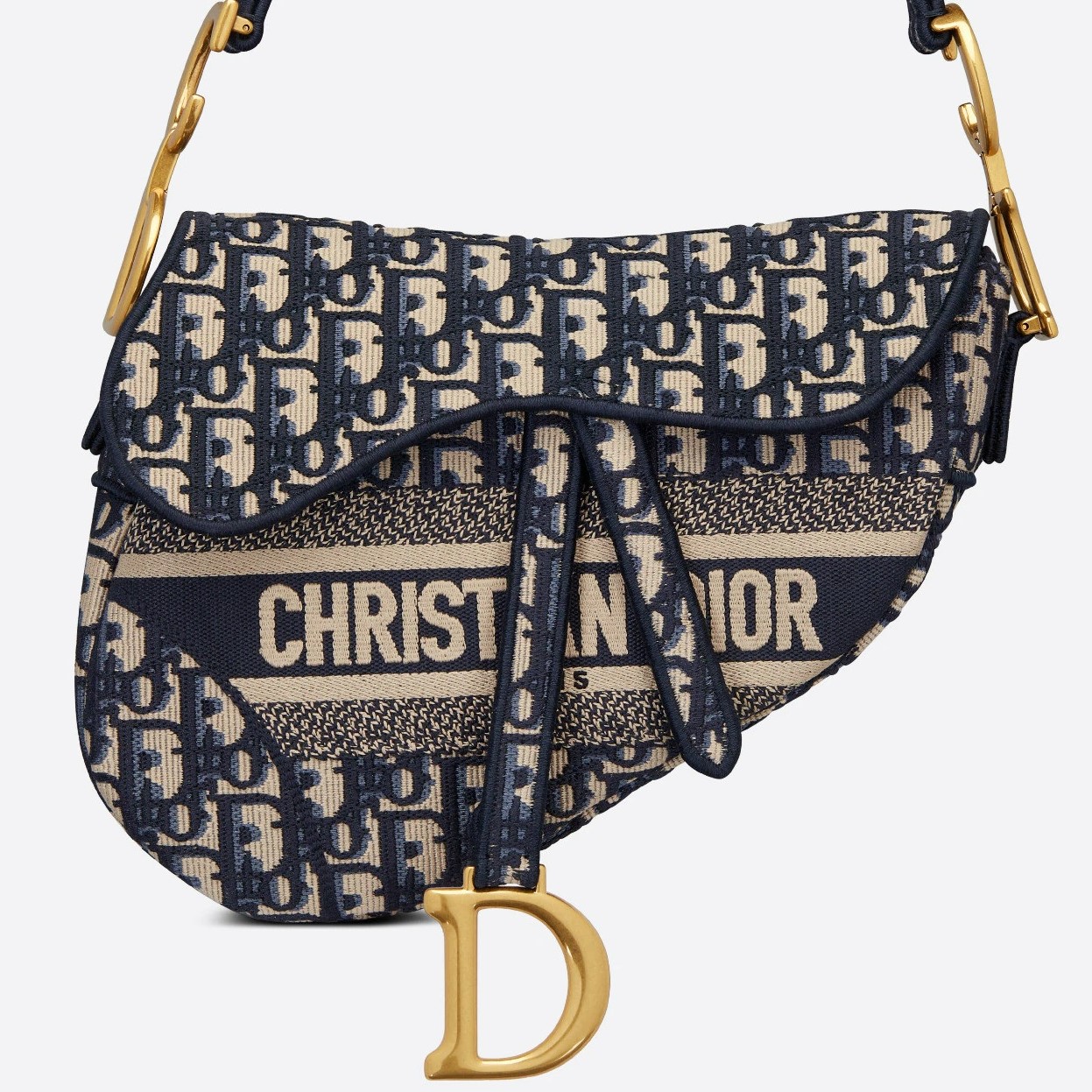 Lịch sử đầy gian truân của túi Saddle Bag của Dior  Harpers Bazaar