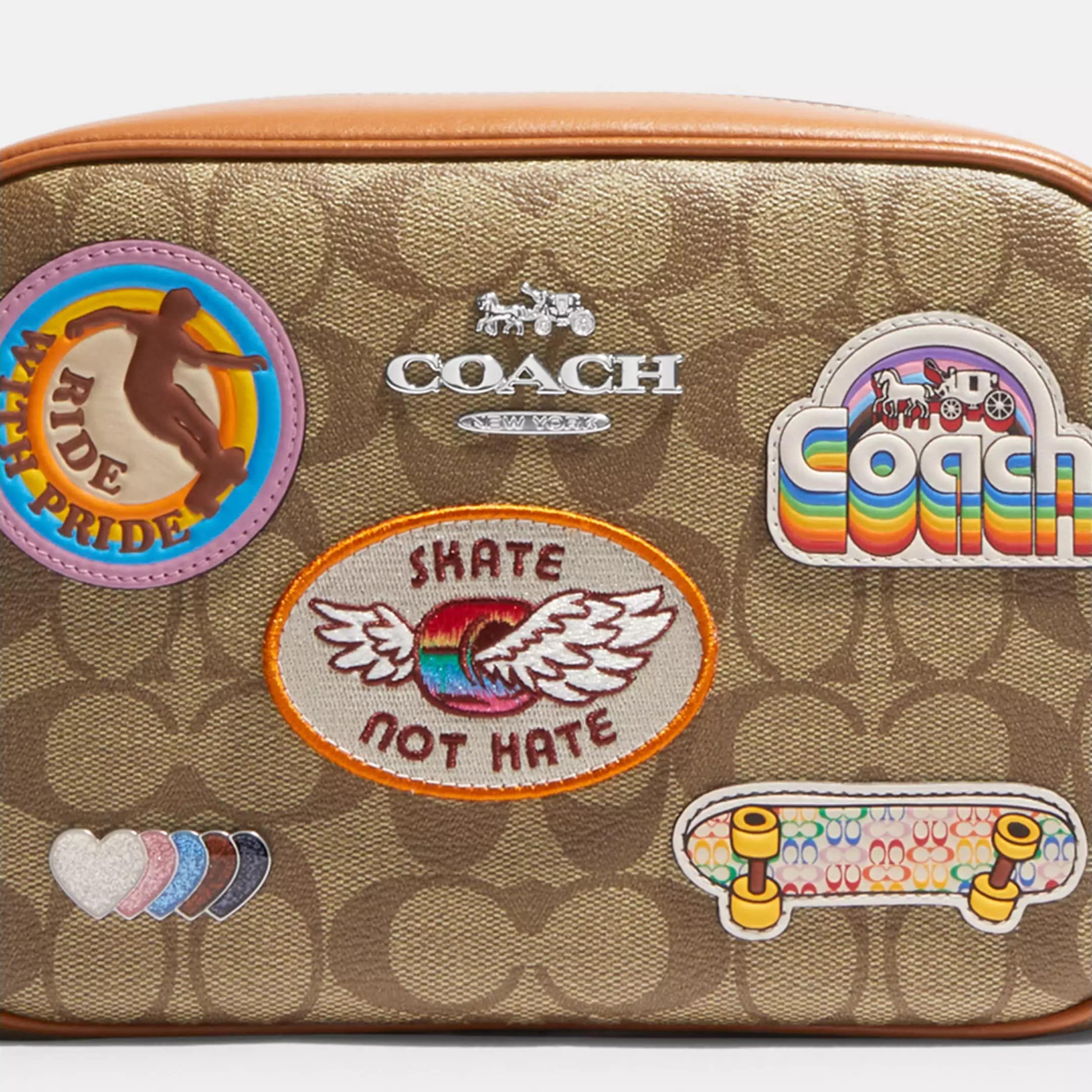 Túi đeo chéo Coach Jamie Camera Bag In Signature Canvas With Patches CJ605 1