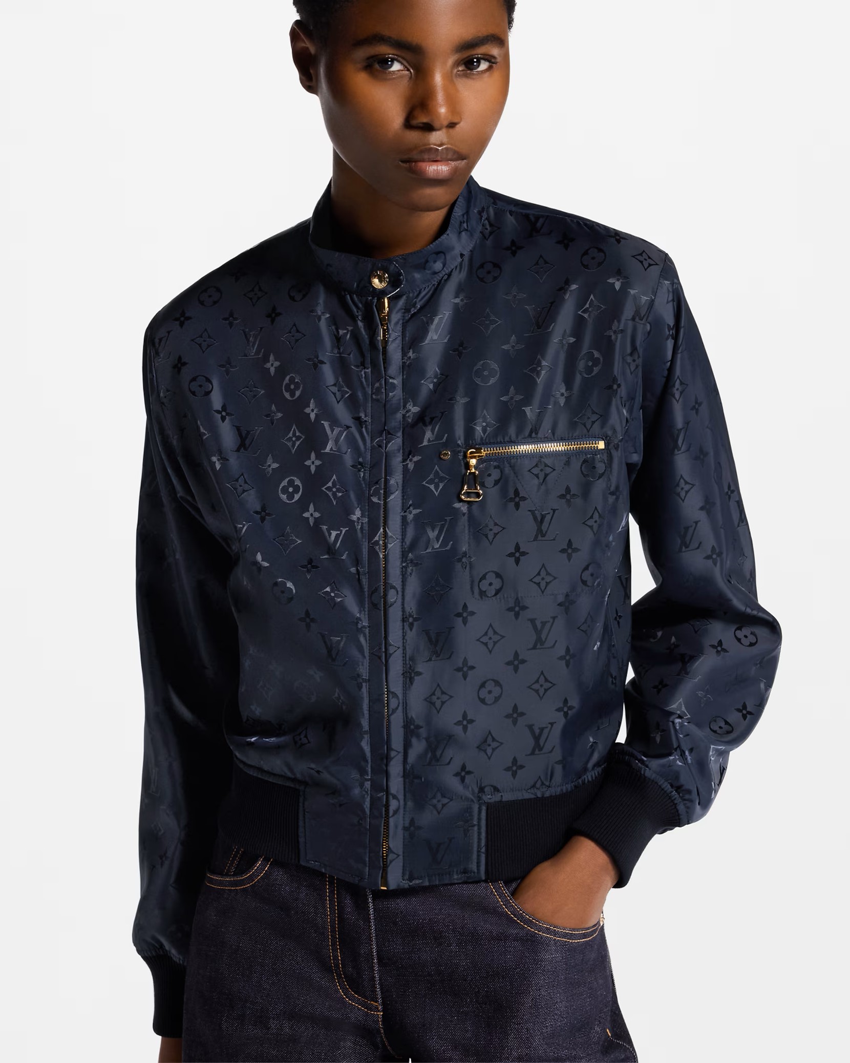 Áo khoác hai mặt LV Reversible Necklace Bomber Jacket 5