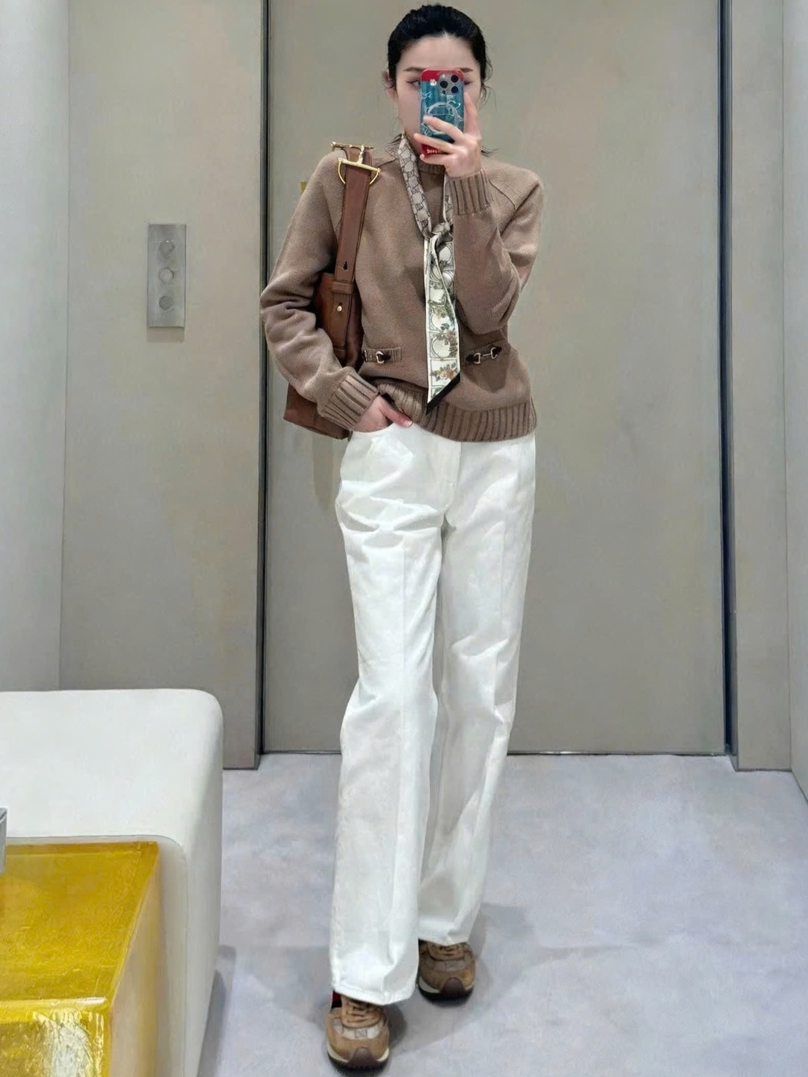 Áo len Gucci tay dài nâu 6