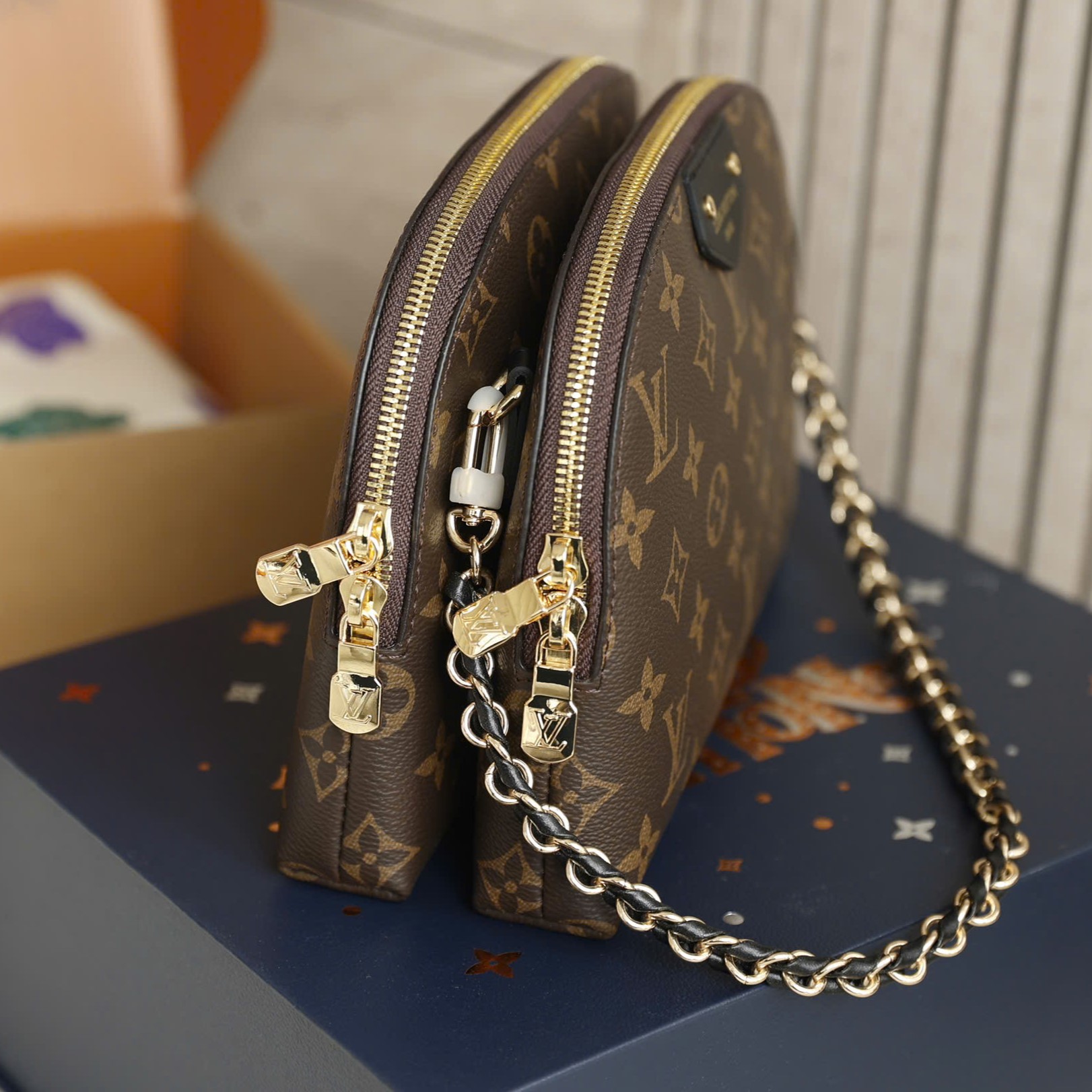 Túi đeo vai nữ LV Louis Vuitton Be Alma Monogram canvas M12996 8
