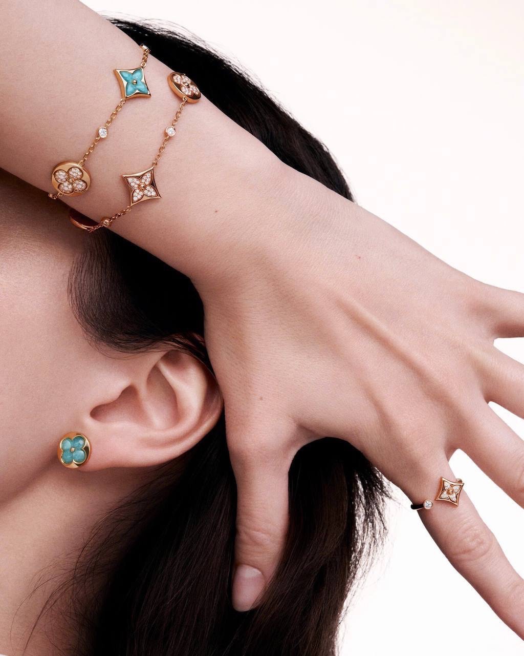 Vòng Tay Louis Vuitton Color Blossom BB Star and Sun Multi Motif Bracelet Yellow Gold Amazonite and Diamonds 2