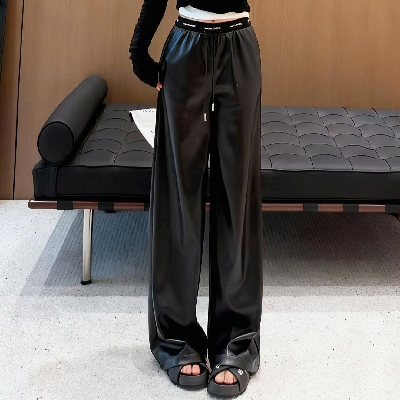 Quần nữ suông dài vải da Miu Miu 4