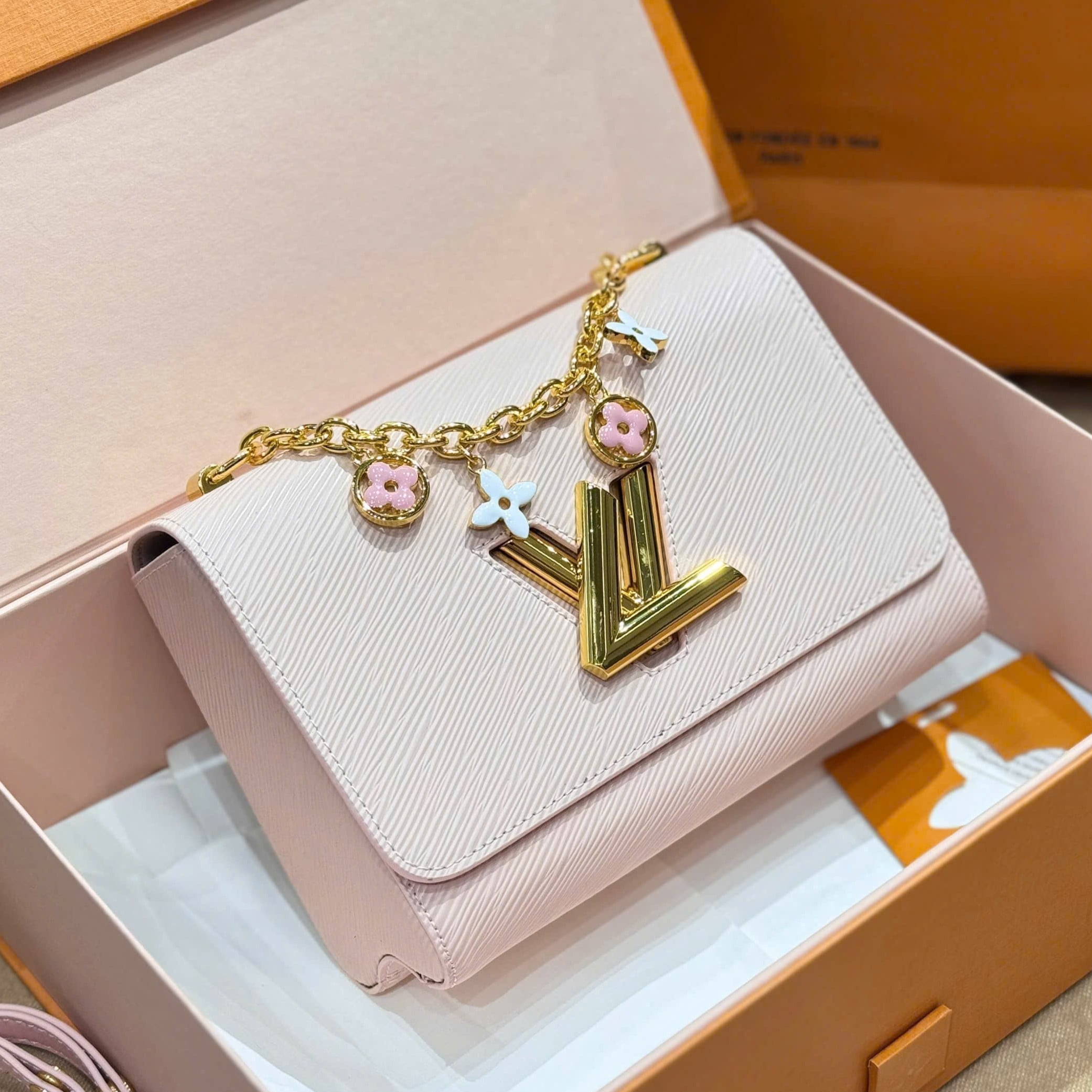 Túi Louis Vuitton Twist PM Jasmine Pink Rose Jasmin 7