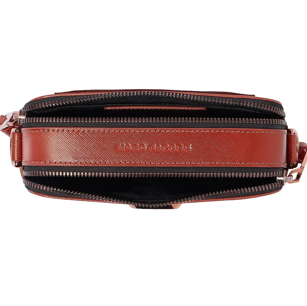 Túi đeo chéo nữ Marc Jacobs màu cam nâu The Snapshot Monochrome Leather Camera Bag 9