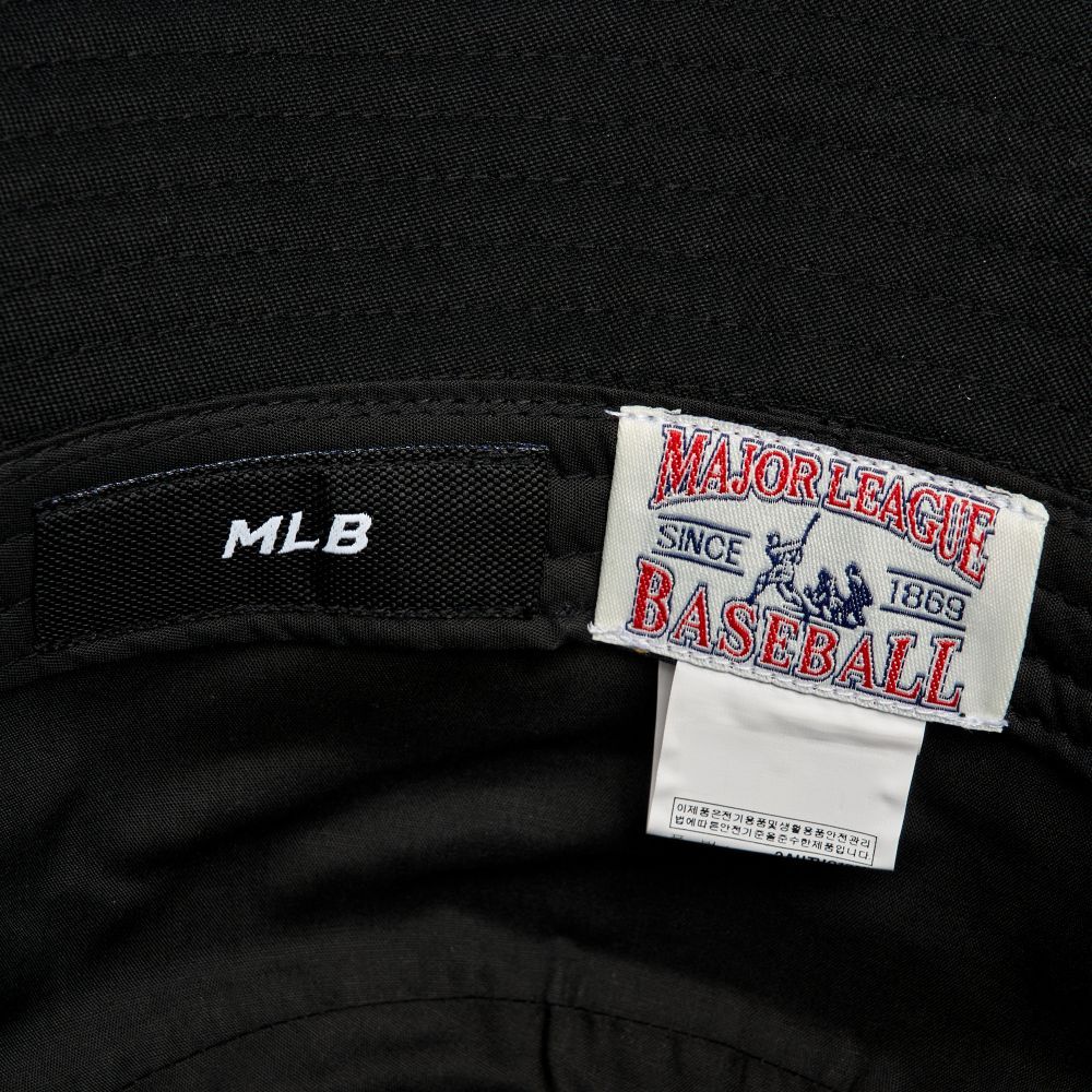 Nón MLB NY Varsity Lettering Bucket Hat New York Yankees Black 3AHTV013N-50BKS 8