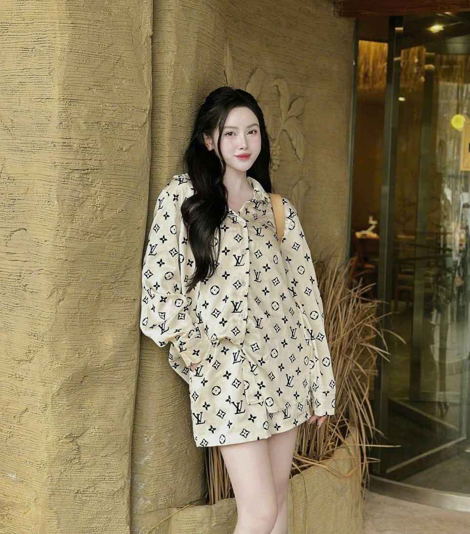 Set bộ áo sơ mi quần short LV 4