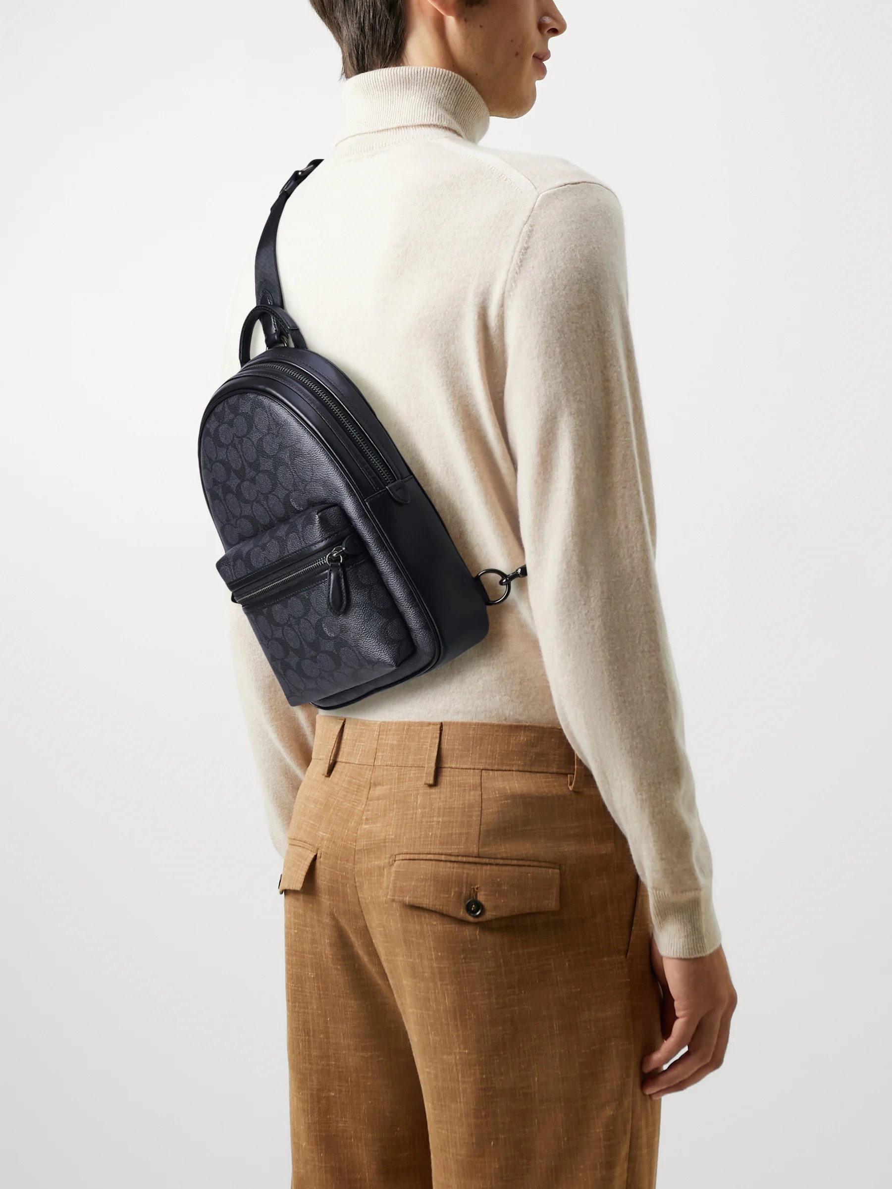 TÚI ĐEO CHÉO NAM CHARTER PACK IN SIGNATURE CANVAS CHARCOAL CP126 12