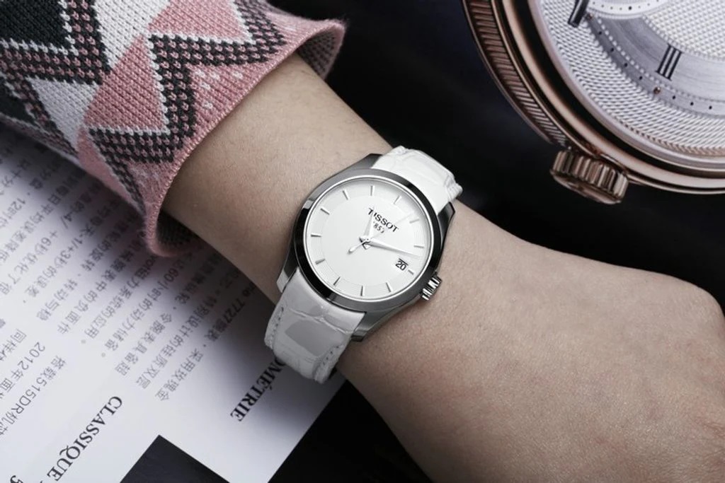 Đồng hồ nữ Tissot T-Classic Couturier White Leather Quartz Ladies T035.210.16.011.00 1