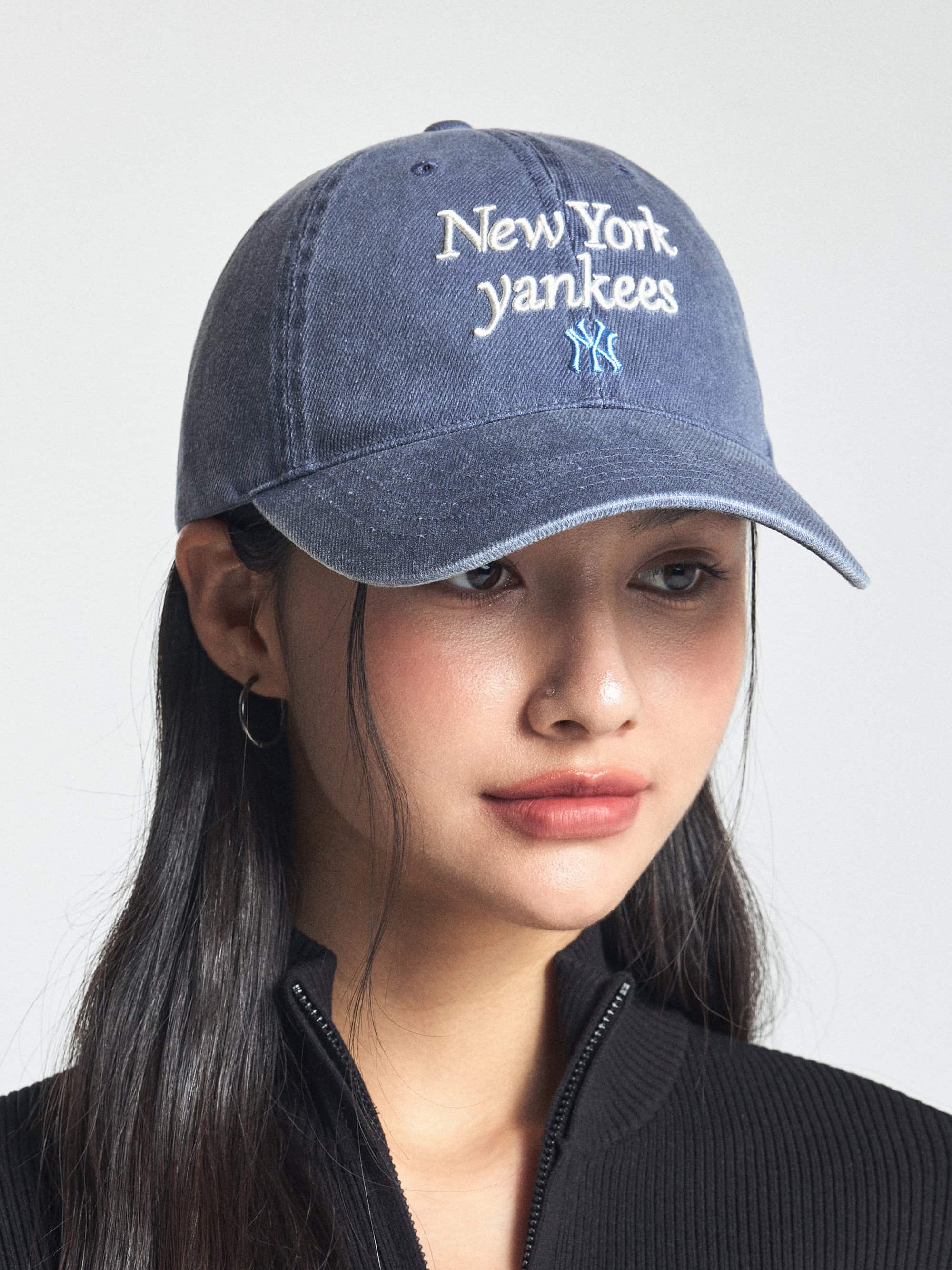 Nón MLB New York Yankees Varsity Lettering Washed Unstructured Ball Cap Navy 3ACPVV04N-50NYS 3