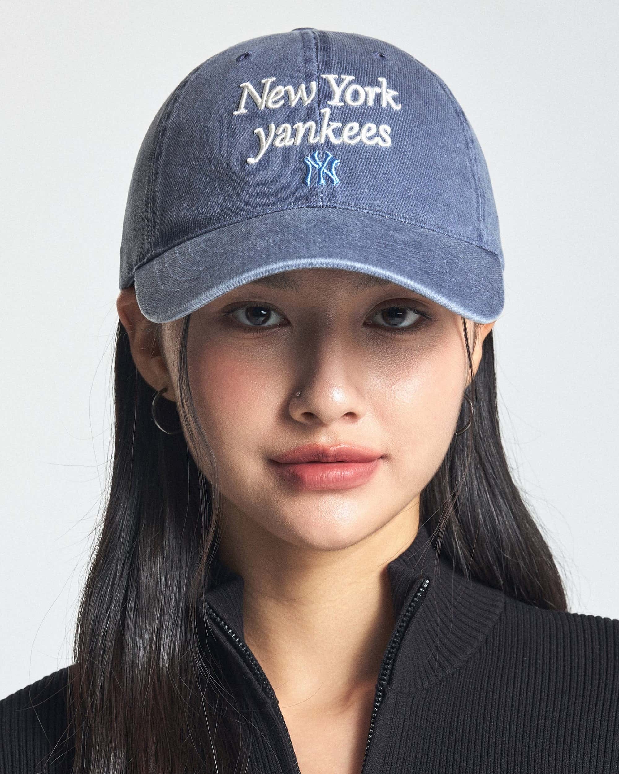 Nón MLB New York Yankees Varsity Lettering Washed Unstructured Ball Cap Navy 3ACPVV04N-50NYS 15