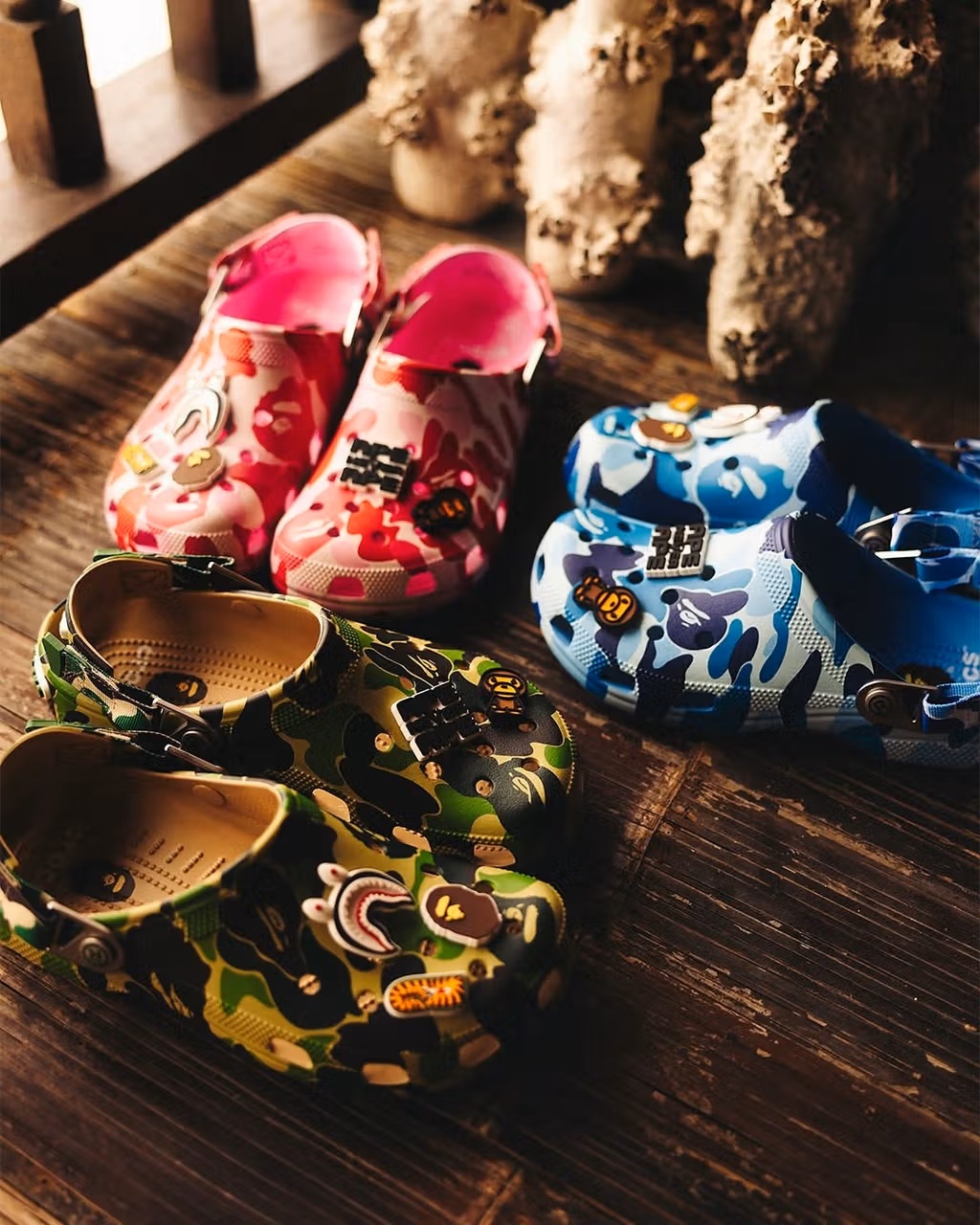 Dép Crocs x Bape Classic Clog Carnation A Bathing Ape ABC Camo Pink 209627-6I2 2