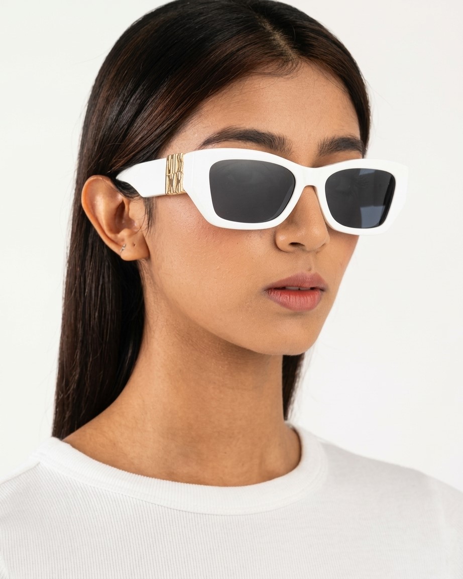 Kính Mát Dior MissDior S1I White Rectangular Sunglasses 1