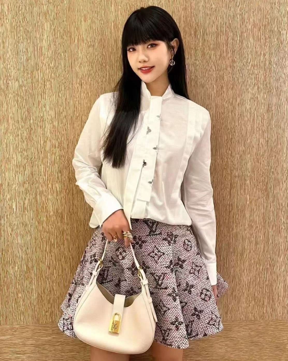 Váy LV Louis Vuitton Monogram Tweed Pleated Circle Skirt 1AFUUC 1