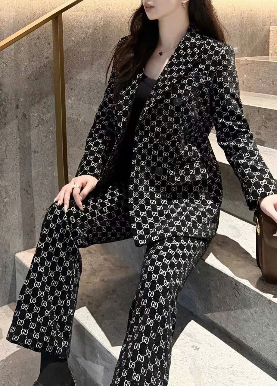 Set áo vest quần dài nữ họa tiết hãng Gucci 4