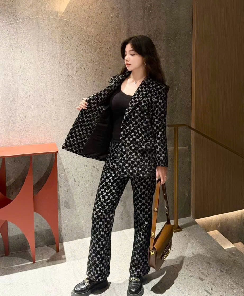 Set áo vest quần dài nữ họa tiết hãng Gucci 6