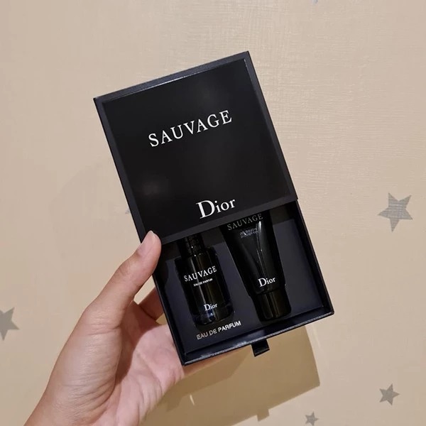 SET NƯỚC HOA VÀ SỮA TẮM NAM DIOR SAUVAGE EDP 5