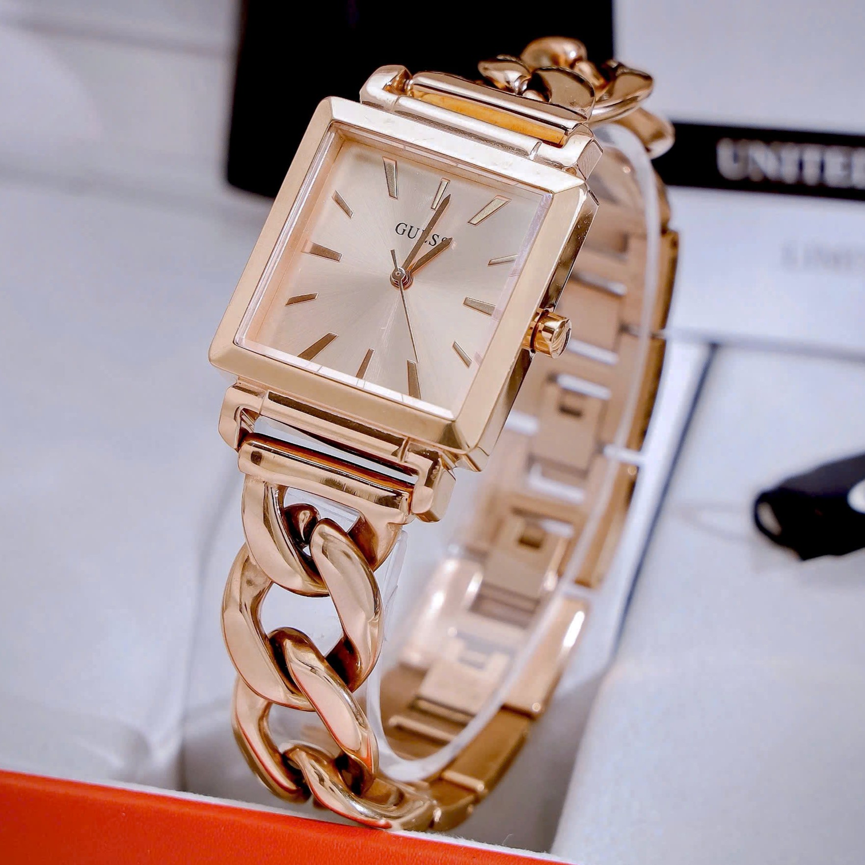 Đồng hồ Guess Vanity Rose Gold Dial Rose Gold Steel Strap Watch for Women W1029L3 7