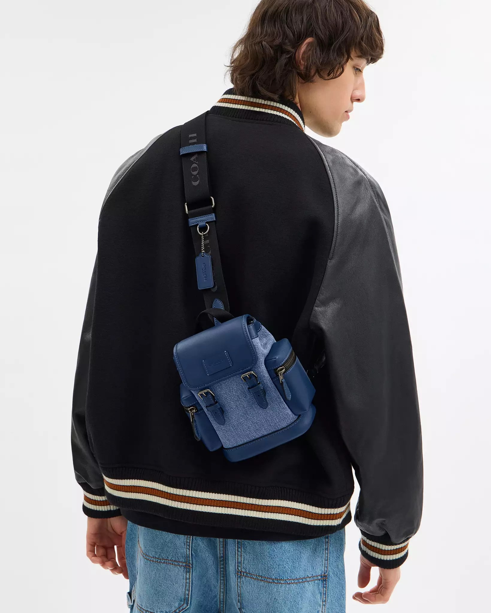 Túi Coach Sprint Sling Pack Denim Deep Blue CBF65 5