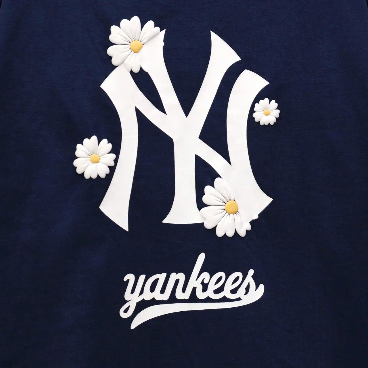 Áo thun New Era New York Yankees Flowers T-shirt Navy 3