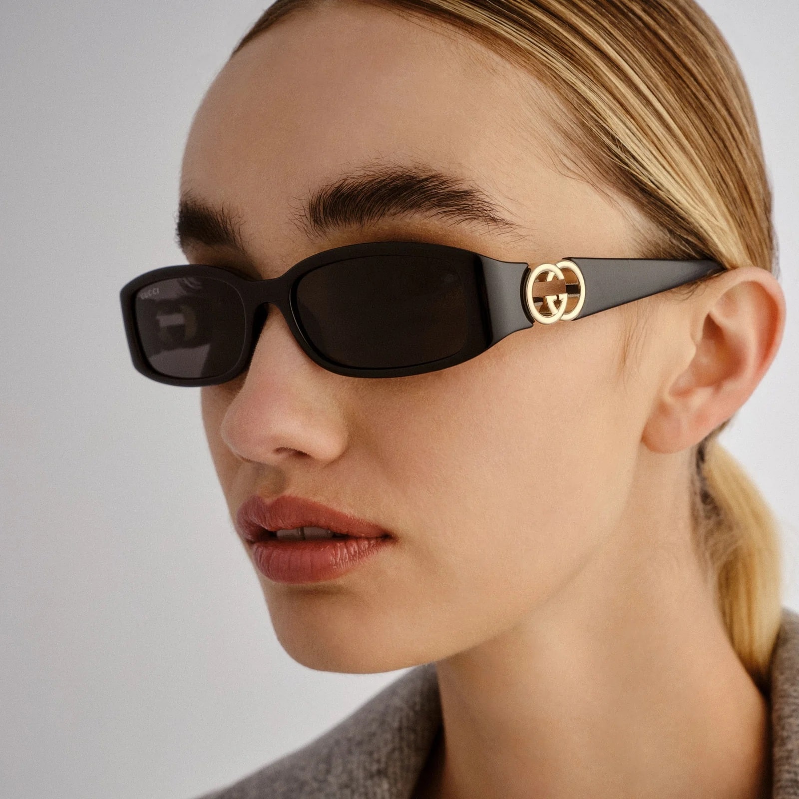 Mắt kính Gucci Rectangular Frame Sunglasses Black GG1661S 1
