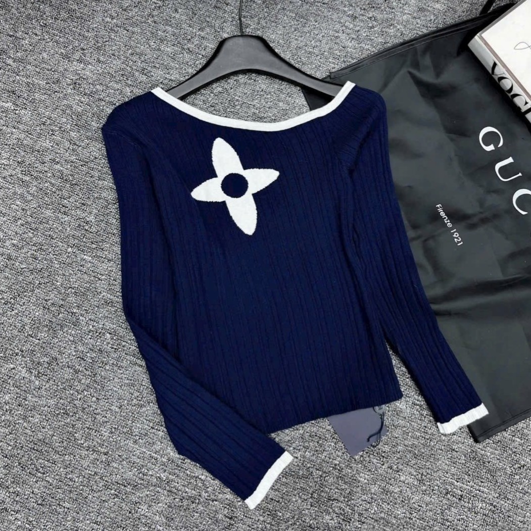 Áo len trễ vai họa tiết hãng LV 6