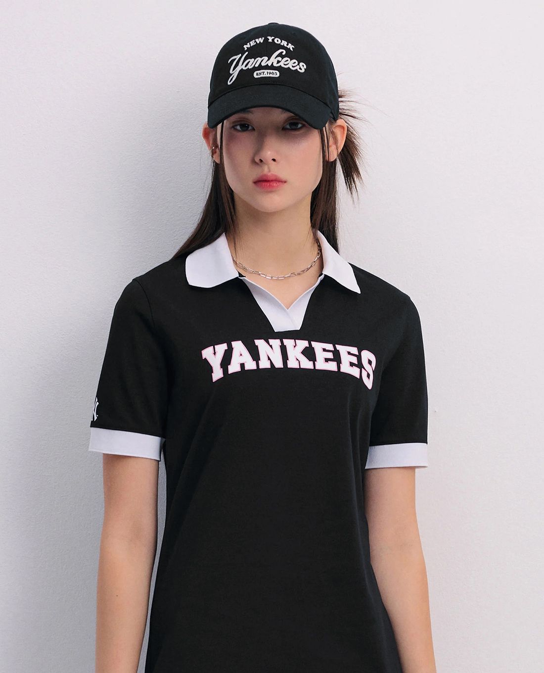 Đầm MLB cổ bẻ tay ngắn Varsity Lettering Pique Dress NY New York Yankees Black 3FOPV0143-50BKS 8