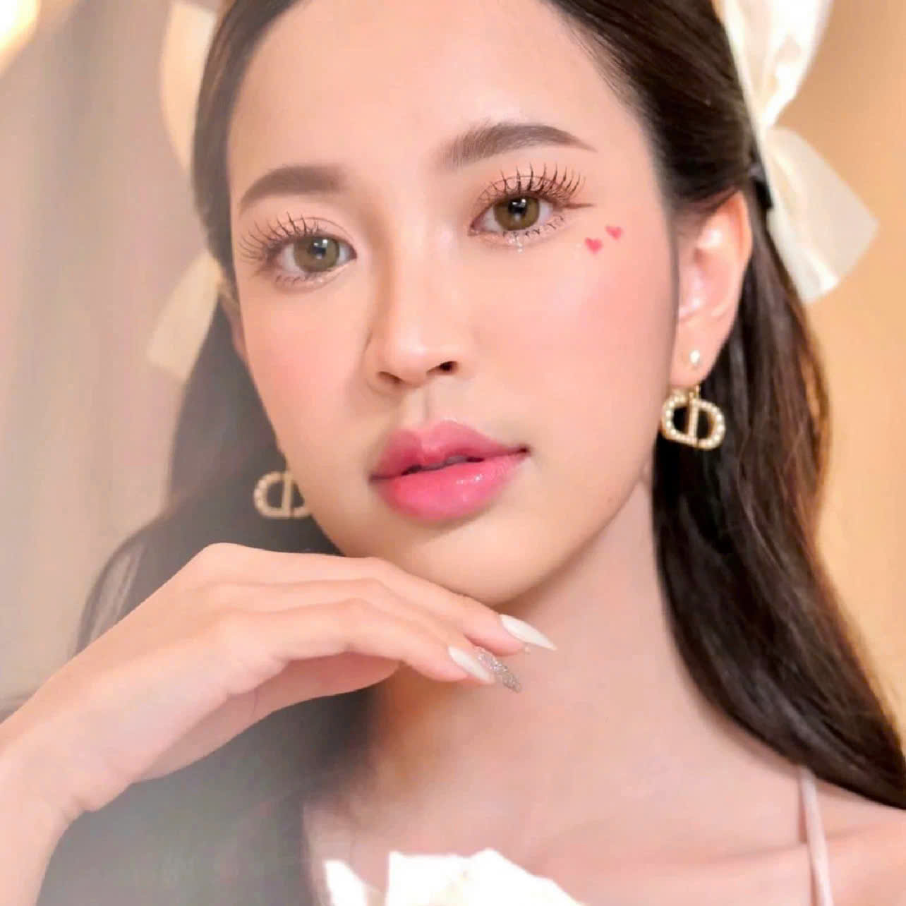 Hoa tai Dior Tribales Clip-On Earrings Gold-Finish Metal and White Resin Pearls 5