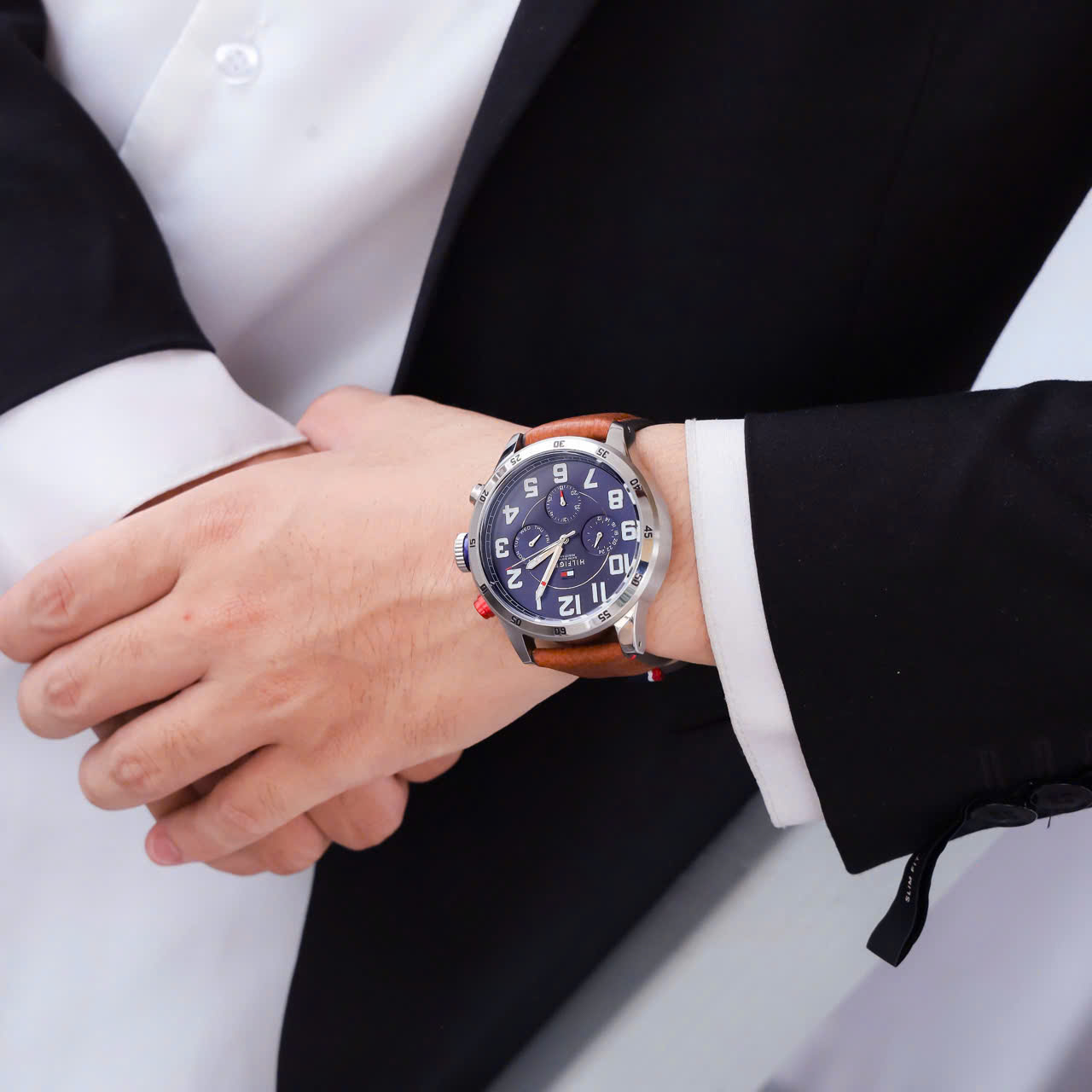 Đồng hồ nam Tommy Hilfiger Trent Quartz Blue Dial Brown Leather Strap Watch for Men 1791066 4